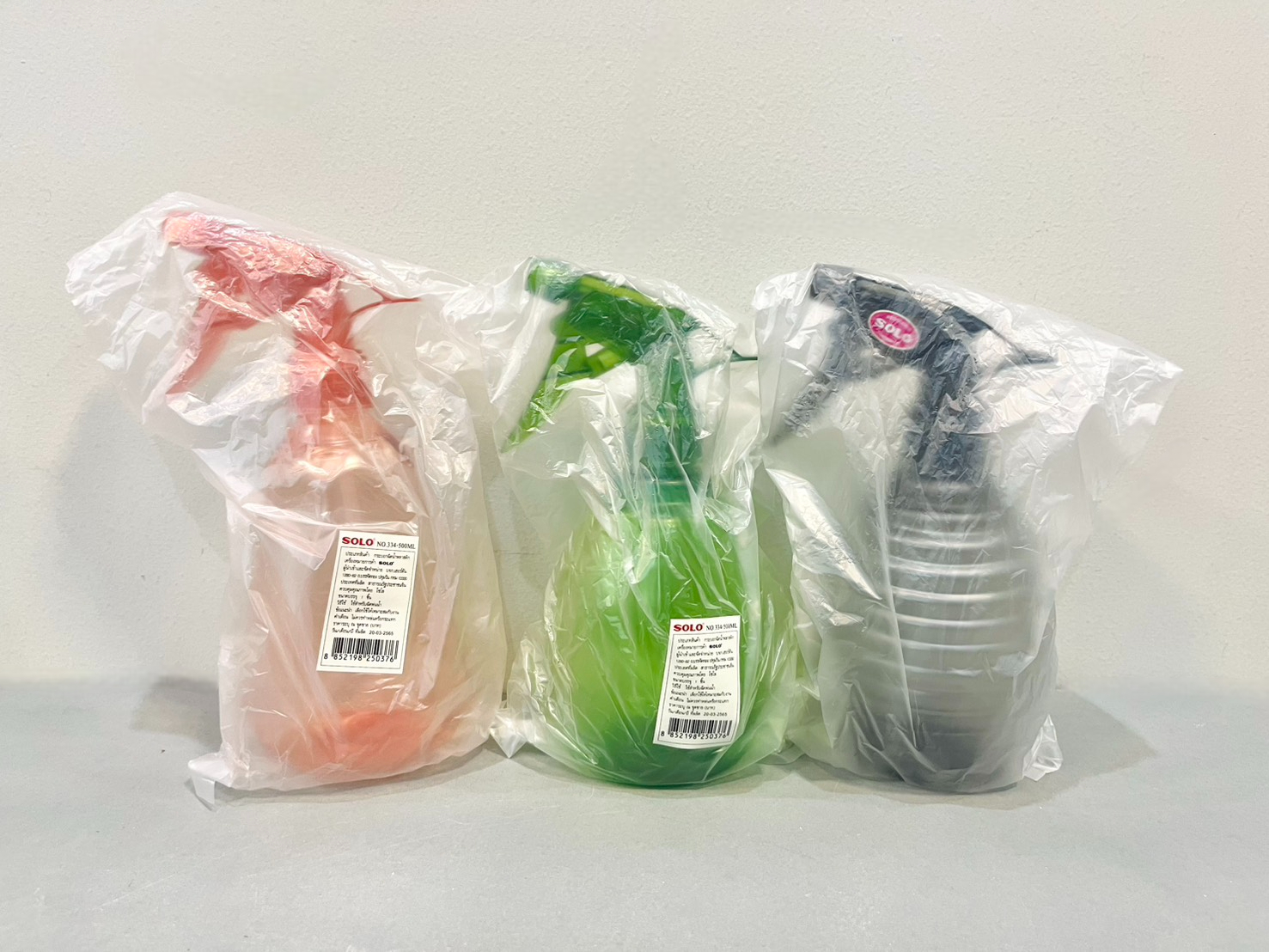 กระบอกฉีดน้ำ 500cc สีใส คละสี คละแบบ Solo