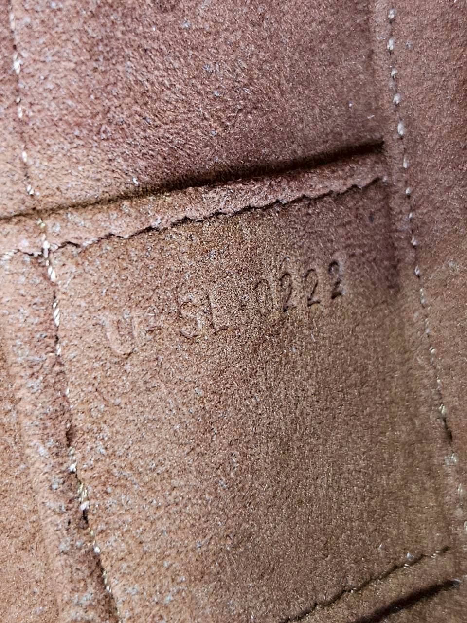 Celine Oval Minaudiere Cuir Triompe