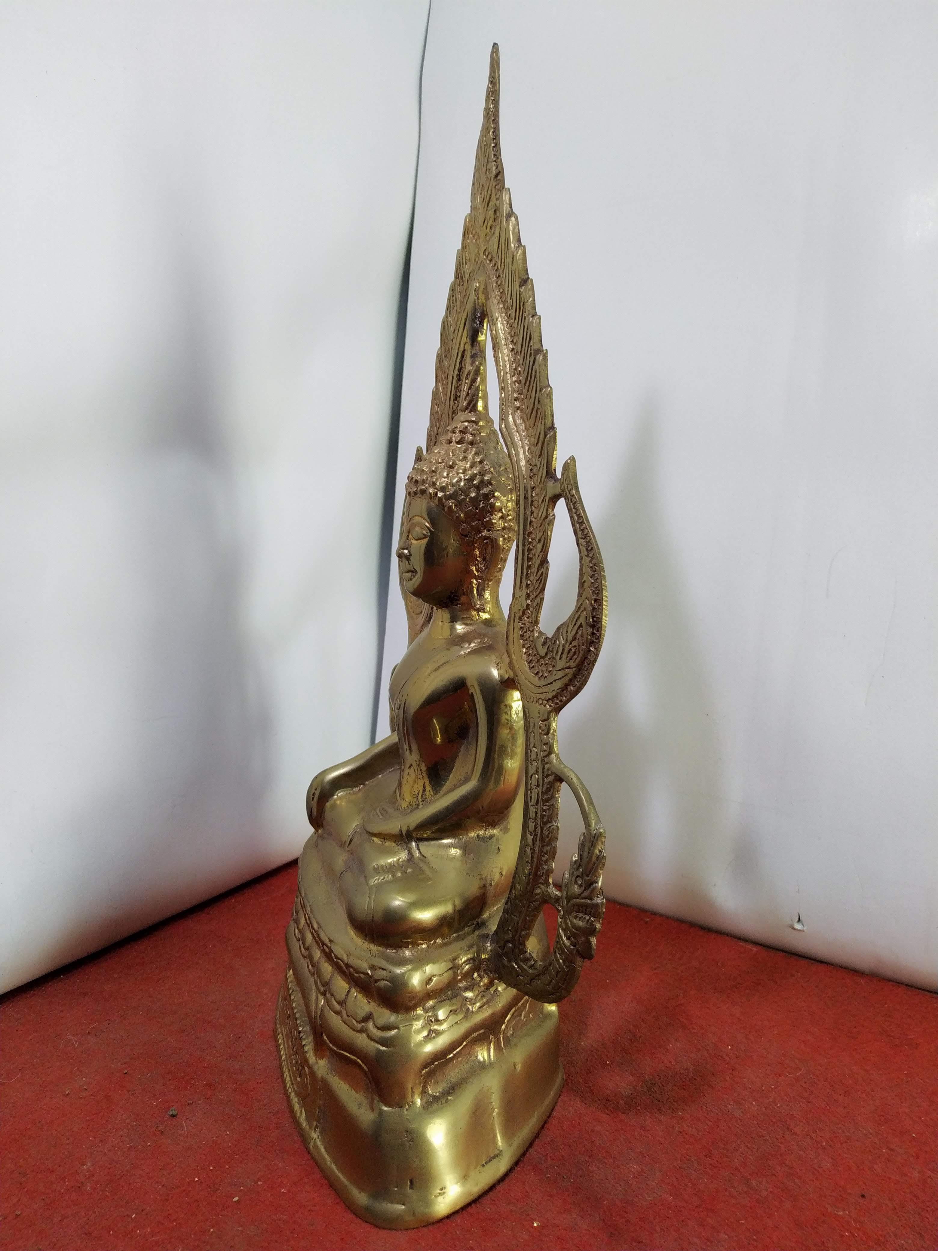 พระพุทธชินราช ๒๕ ศตวรรษ ฐานกว้าง 6 นิ้ว เนื้อทองเหลืองขัดเงางดงาม