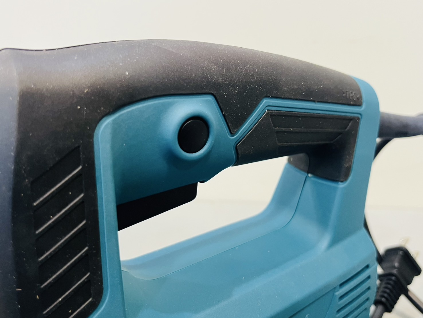 เครื่องเลื่อยจิ๊กซอ MAKITA M4301B