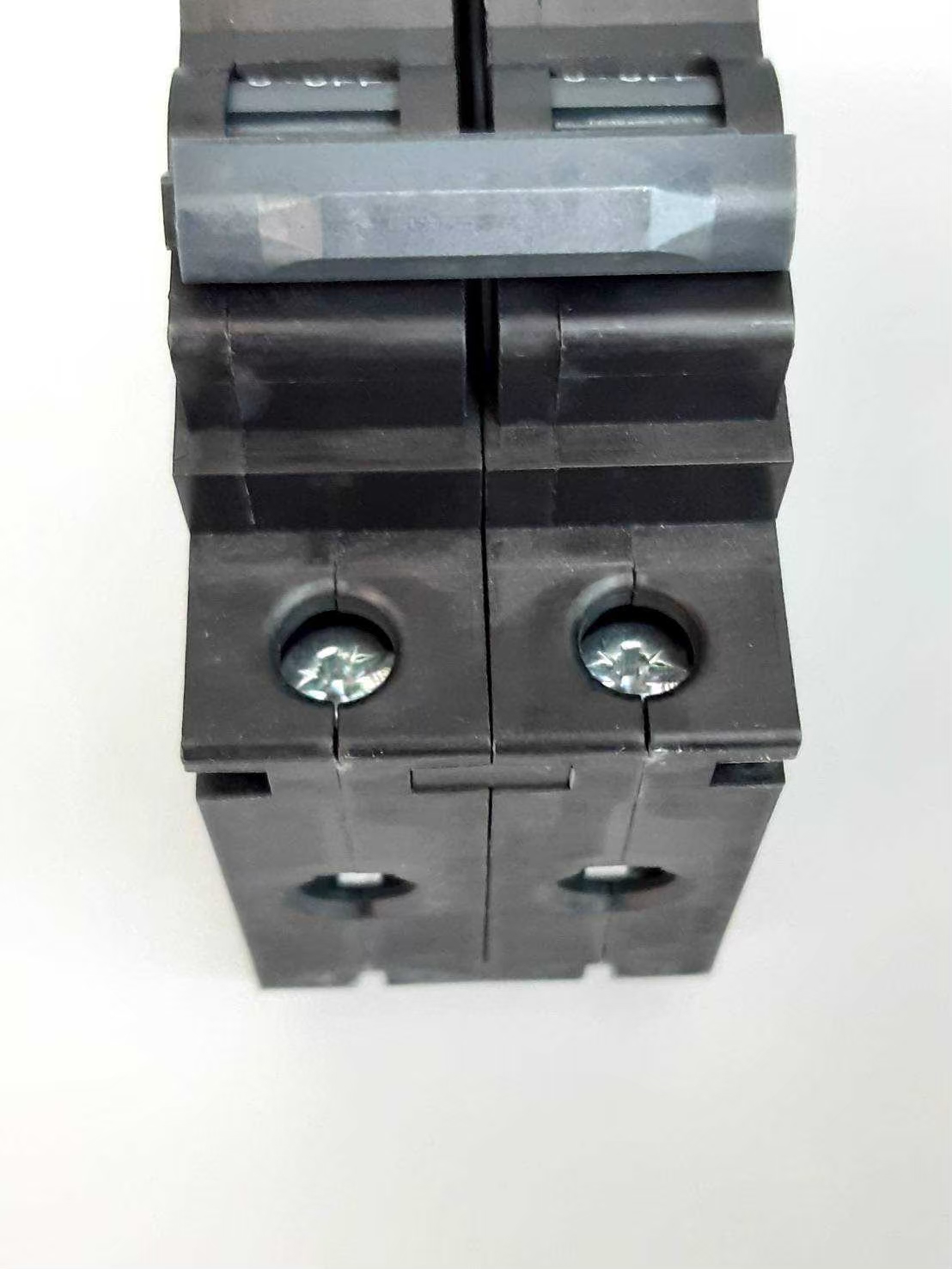 เมนเบรคเกอร์ 2P ชไนเดอร์ (SQD)