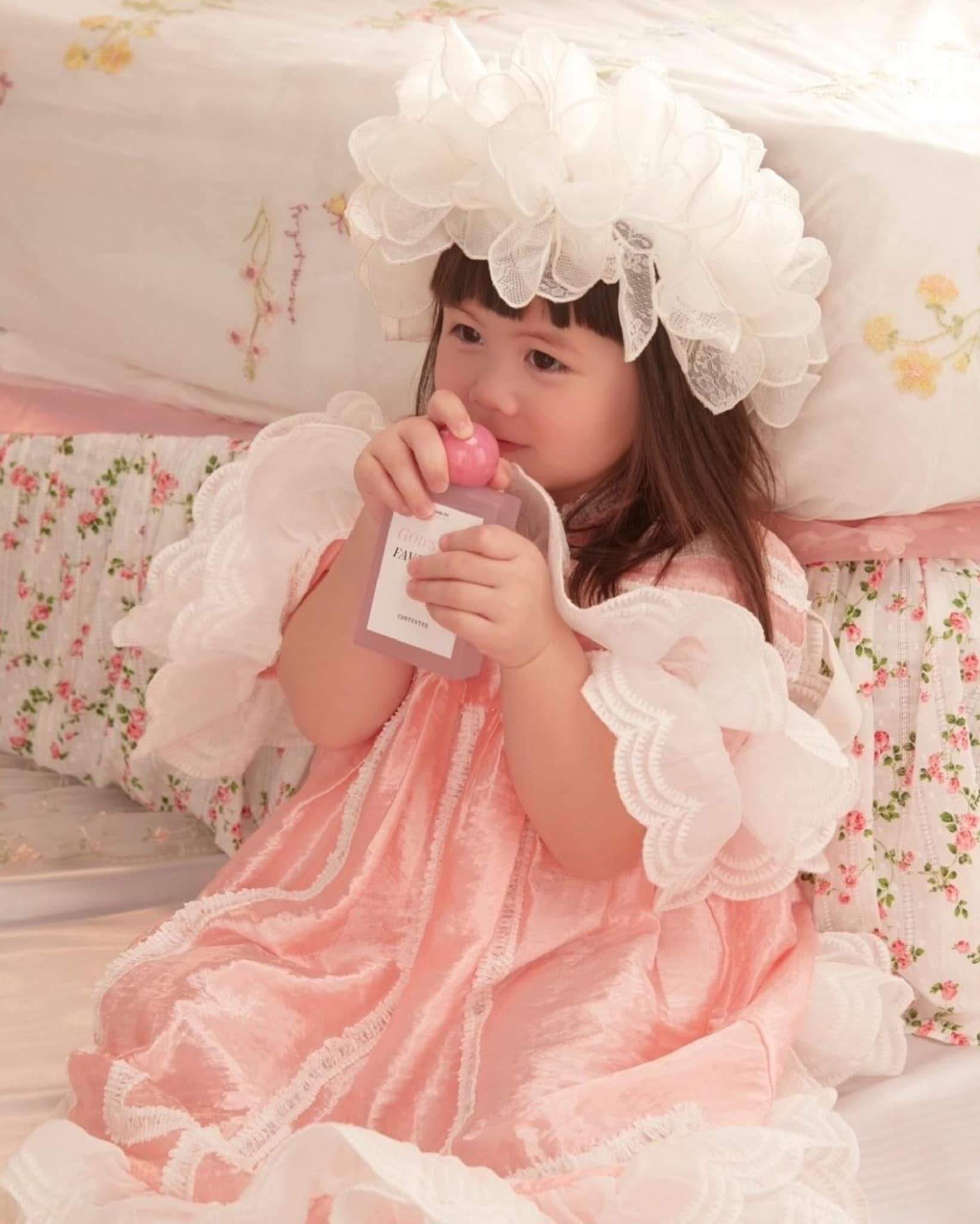 มาดามฟิน (ชมพู่-แอบิเกล สีชมพู) (Type)