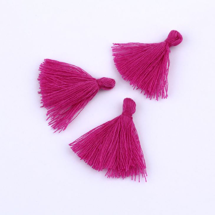 ขายส่ง พู่ด้าย Cotton 3 cm. สีชมพูกุหลาบเข้ม Red rose บรรจุ 30ชิ้น