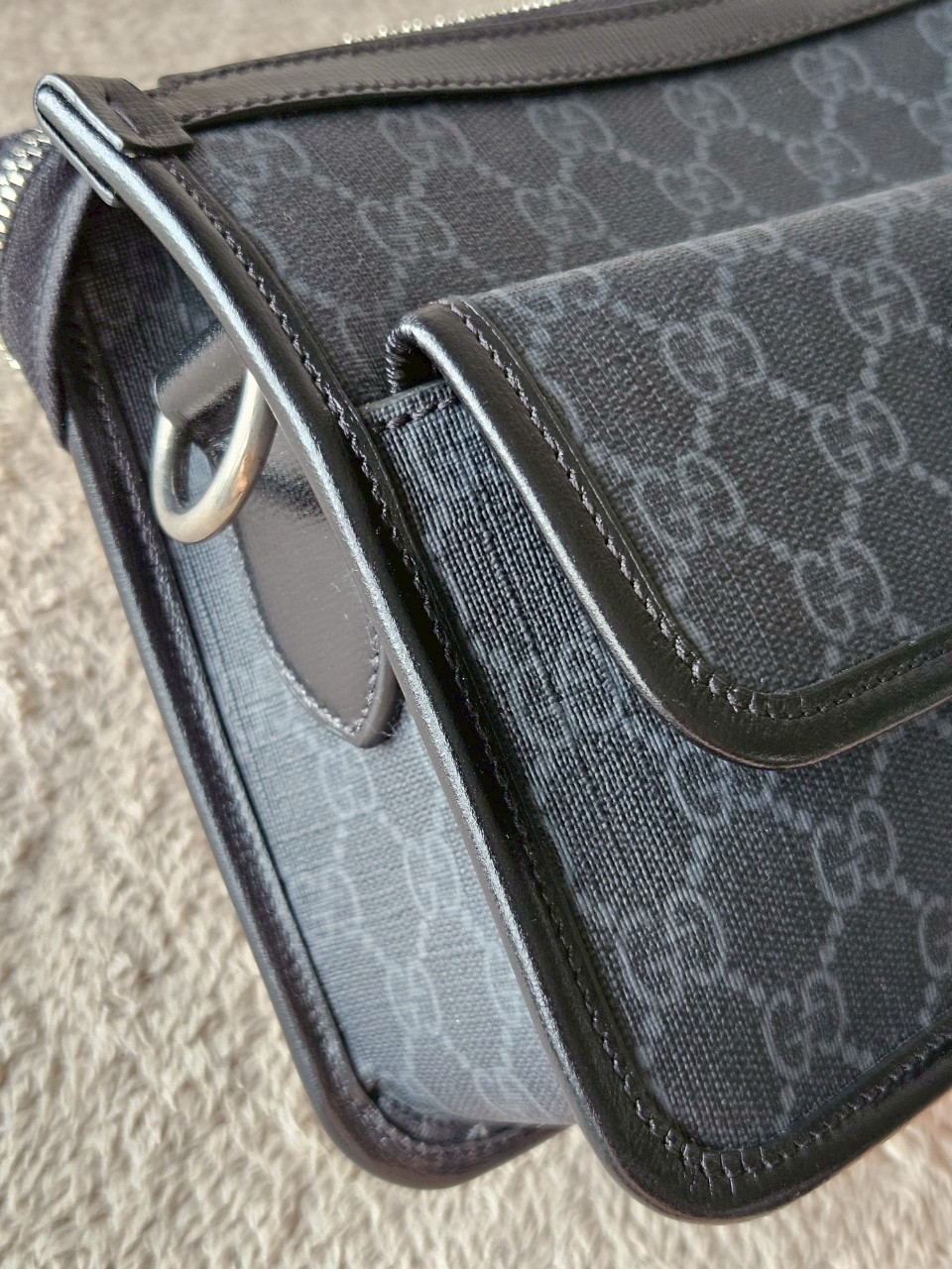 Gucci 674164 Messenger Bag With Interlocking G