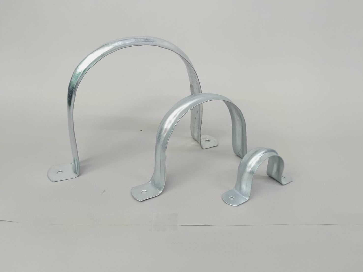 แคล้มยึดท่อเหล็ก EMT