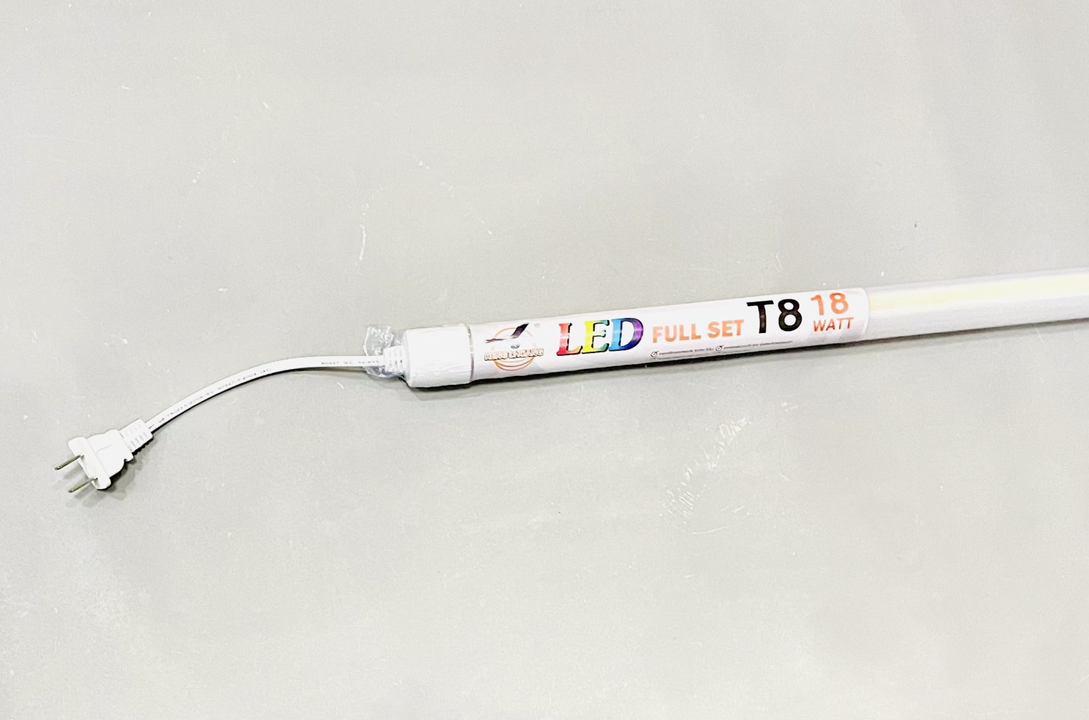 หลอดนีออน LED 18w พร้อมปลั๊กเสียบ