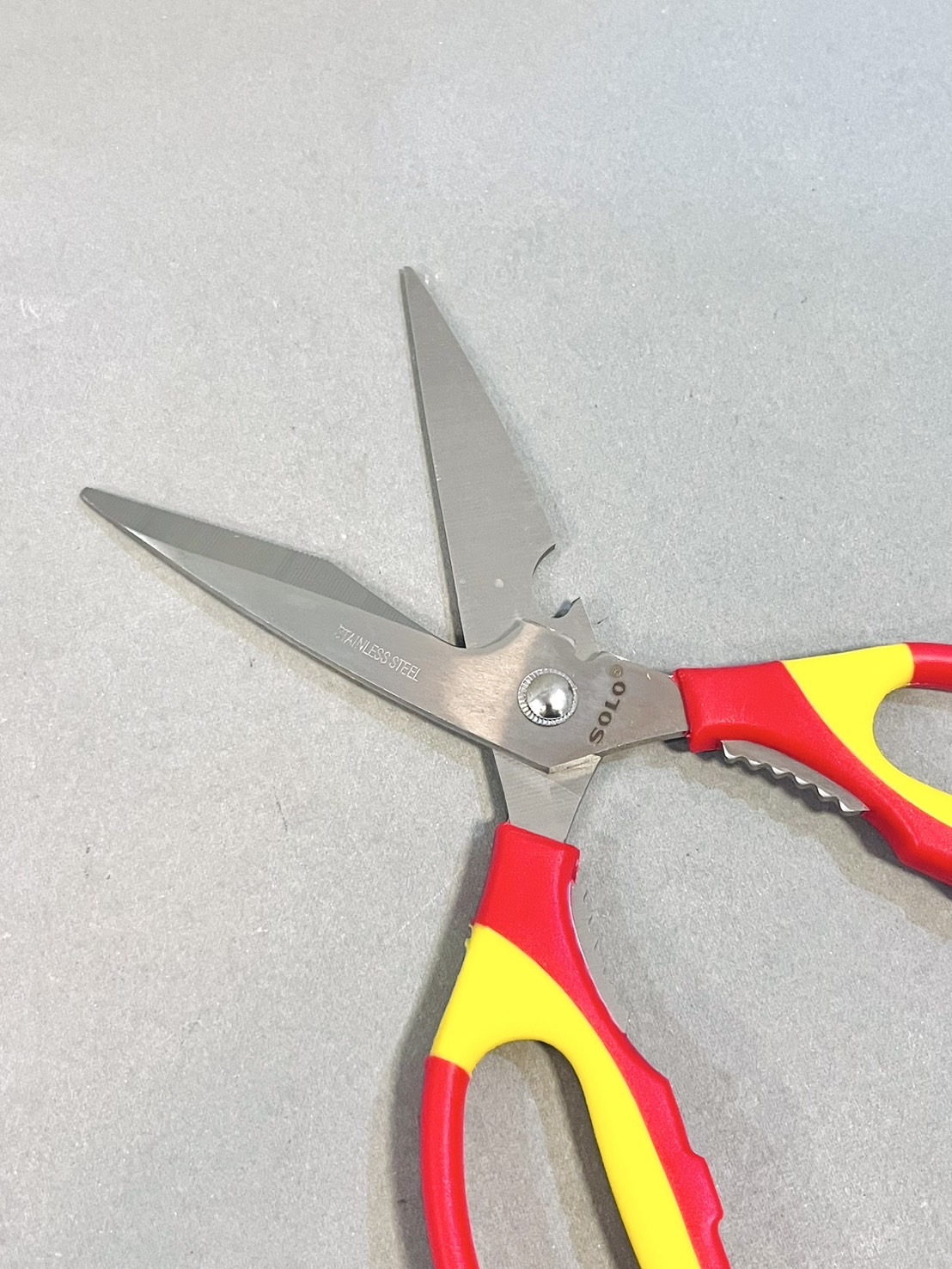 กรรไกรอเนกประสงค์ STL #955 8.3" Solo