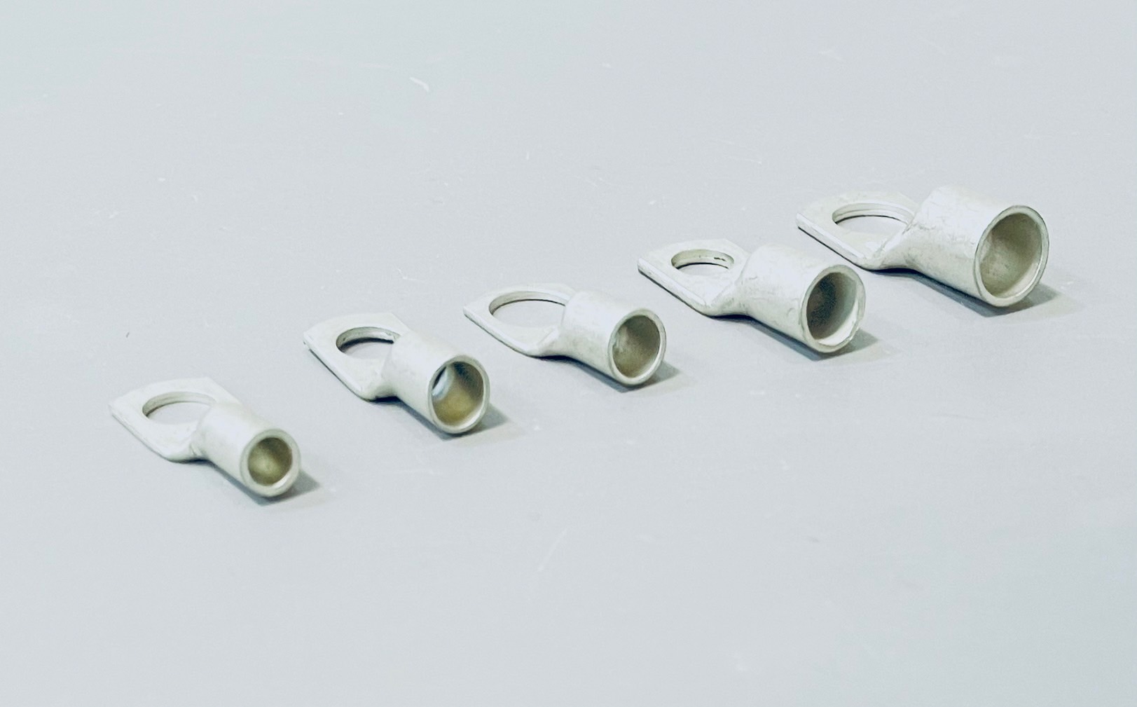 หางปลาหนาทรงยุโรป