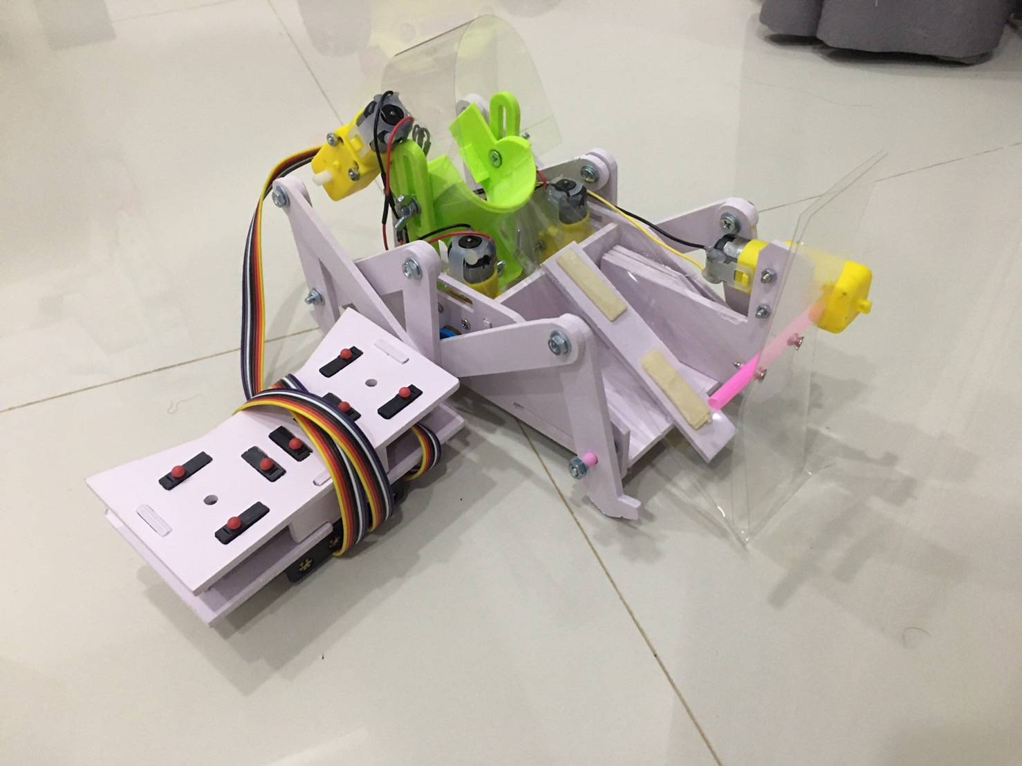 หุ่นยนต์พื้นฐานม.ปลาย นักบาส V4 (แบบนำไปประกอบเอง) Ex