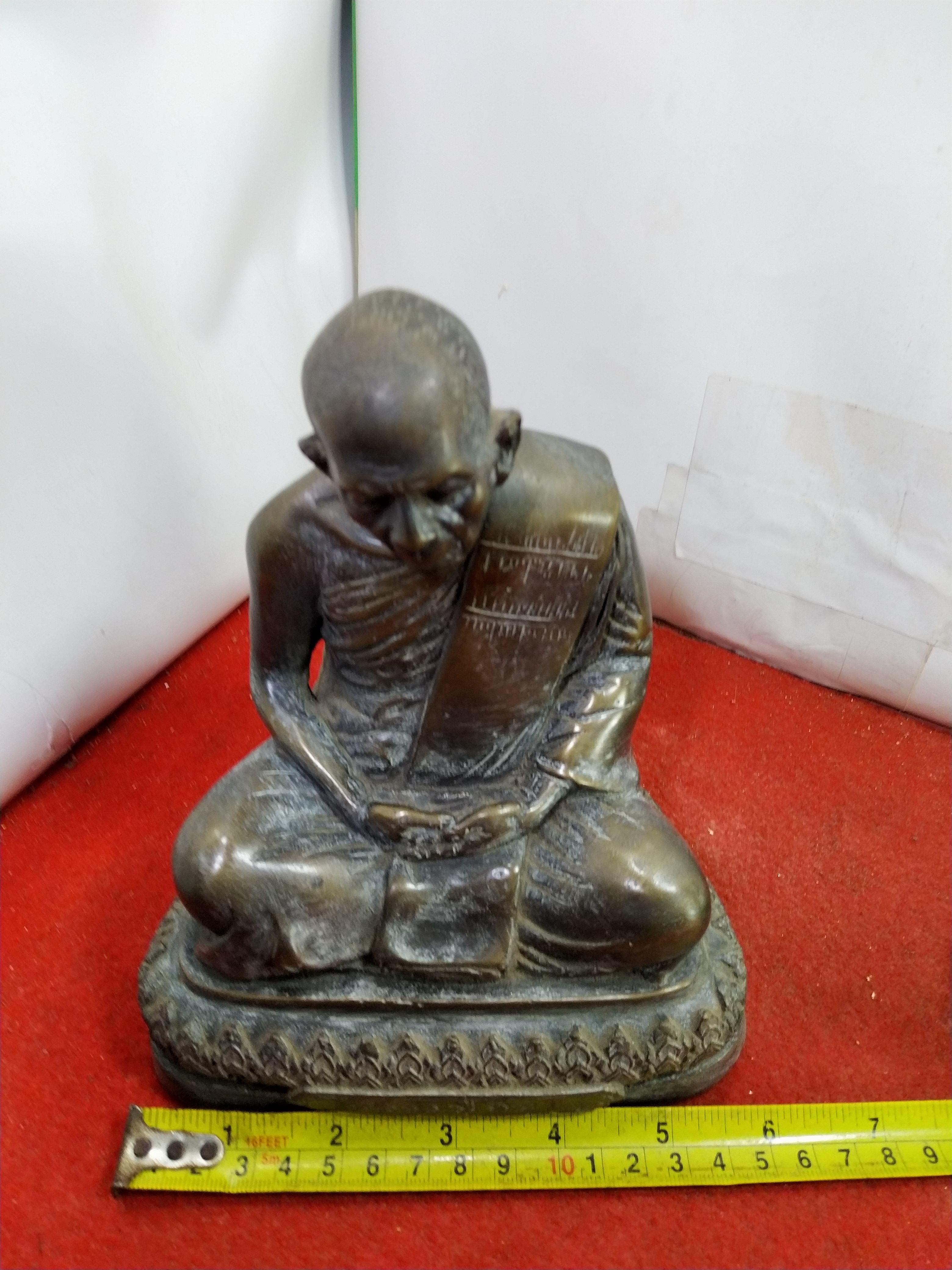 หลวงปู่ทิม อิสริโก วัดละหารไร่ จ.ระยอง หน้าตัก 5 นิ้ว