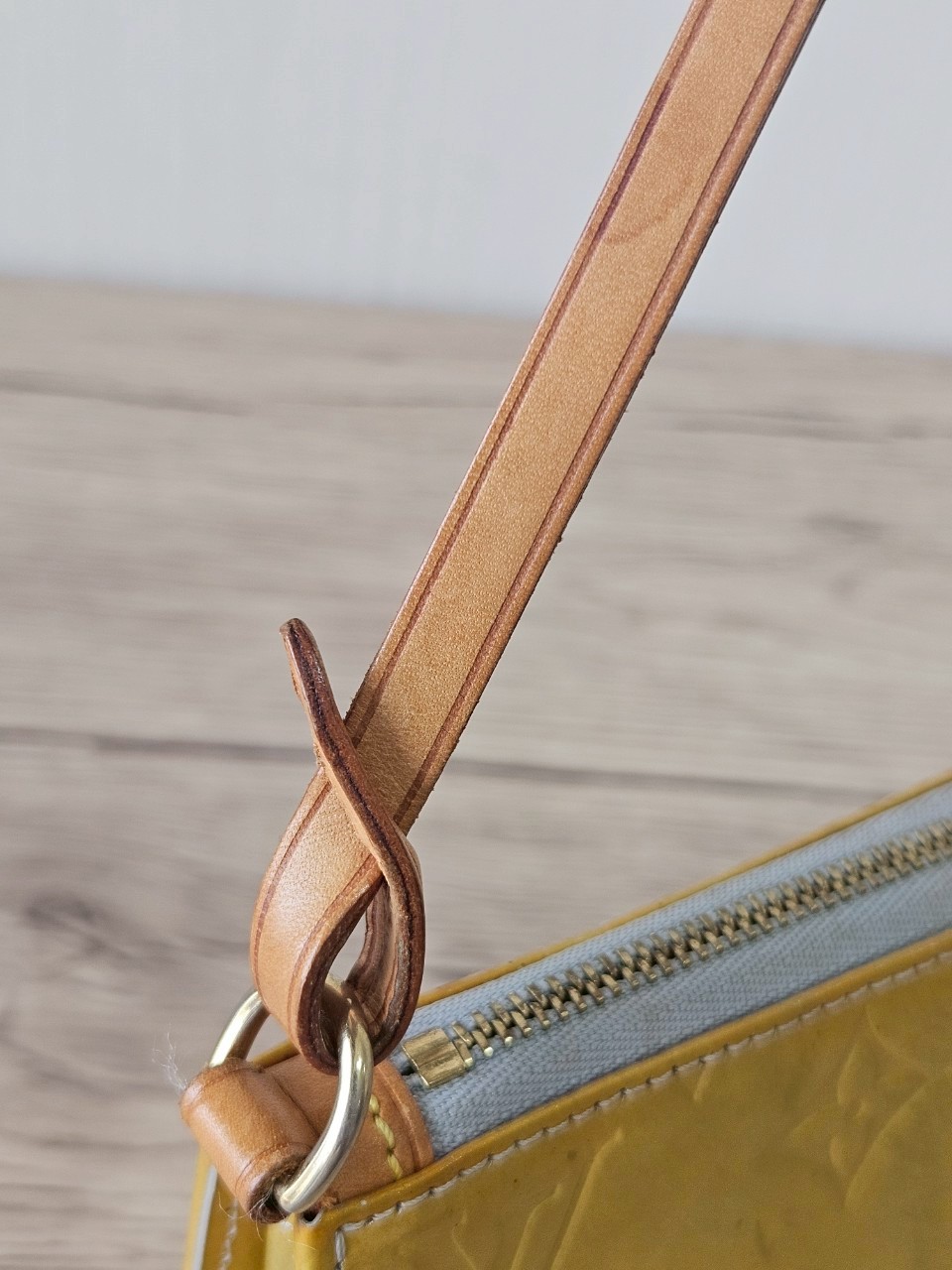 LV Lexington Pochette Monogram Vernis