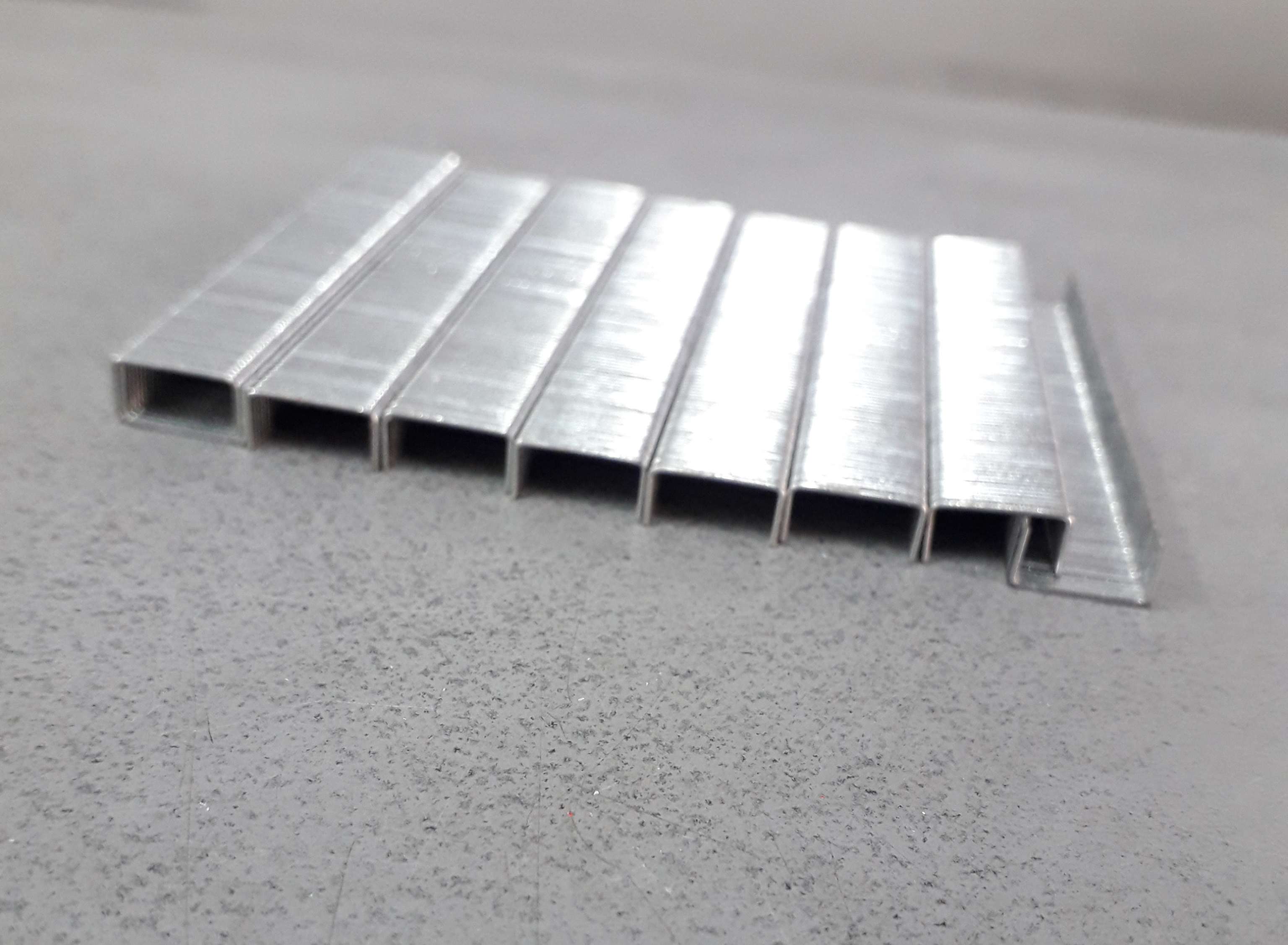 ลูกแม็กขาคู่ King Eagle (สำหรับยิงบอร์ด)