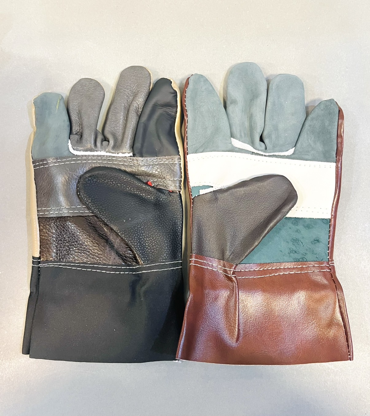 ถุงมือหนังแฟนซี