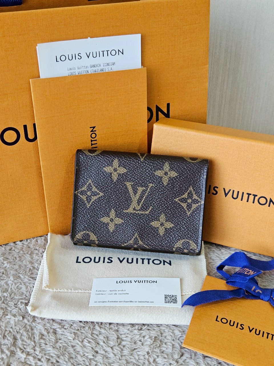 LV Envelope Carte De Visite Microchip