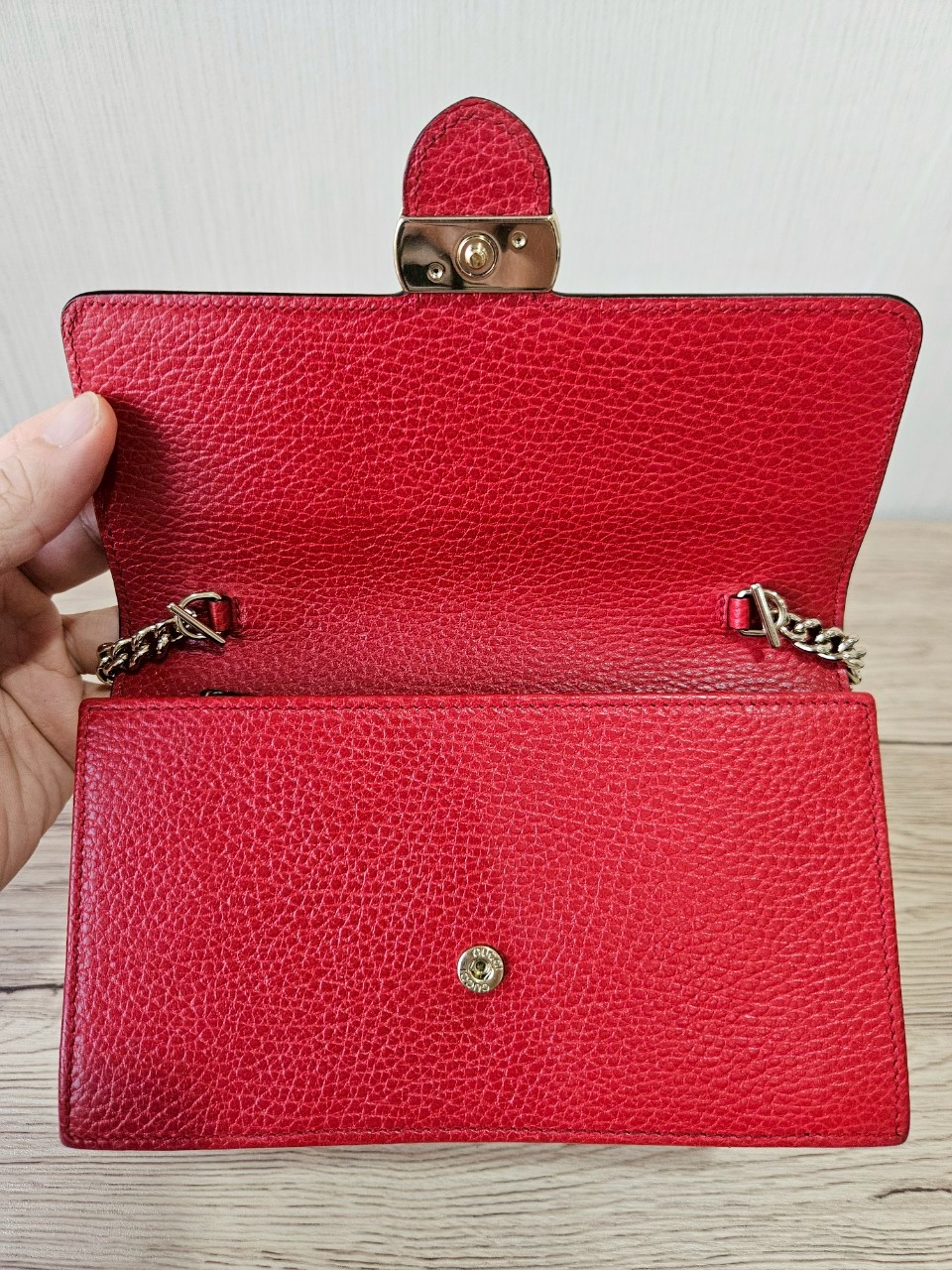 Gucci Interlock WOC สีแดง