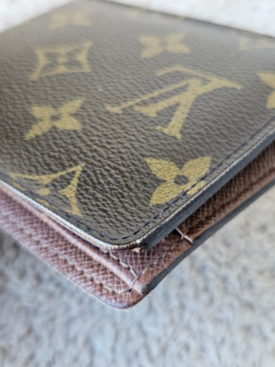 LV Mono Wallet