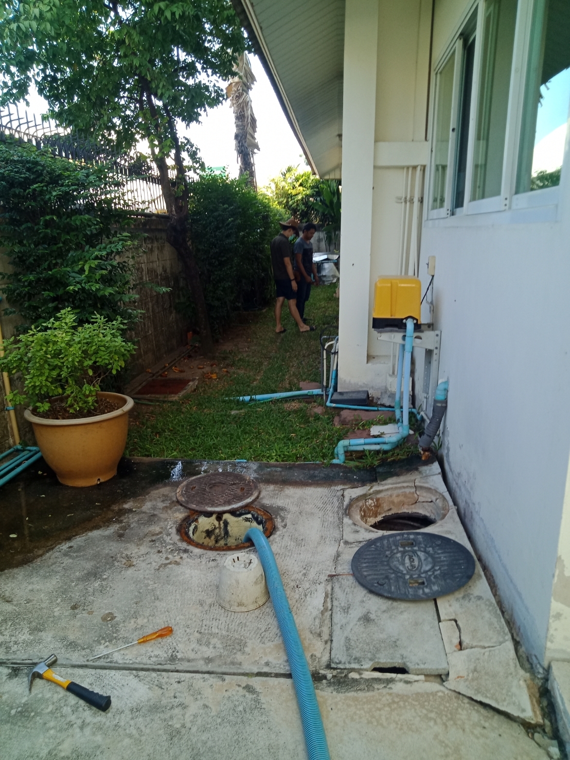 ดูดส้วมถนนบางนา 083-908-3504 ช่างโดม
