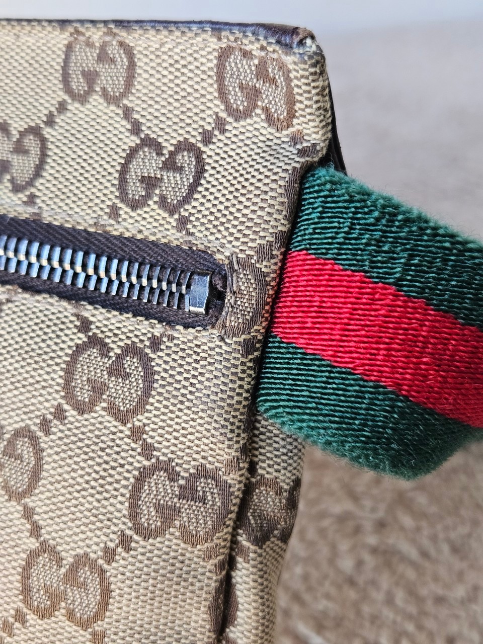 Gucci GG Canvas Beltbag