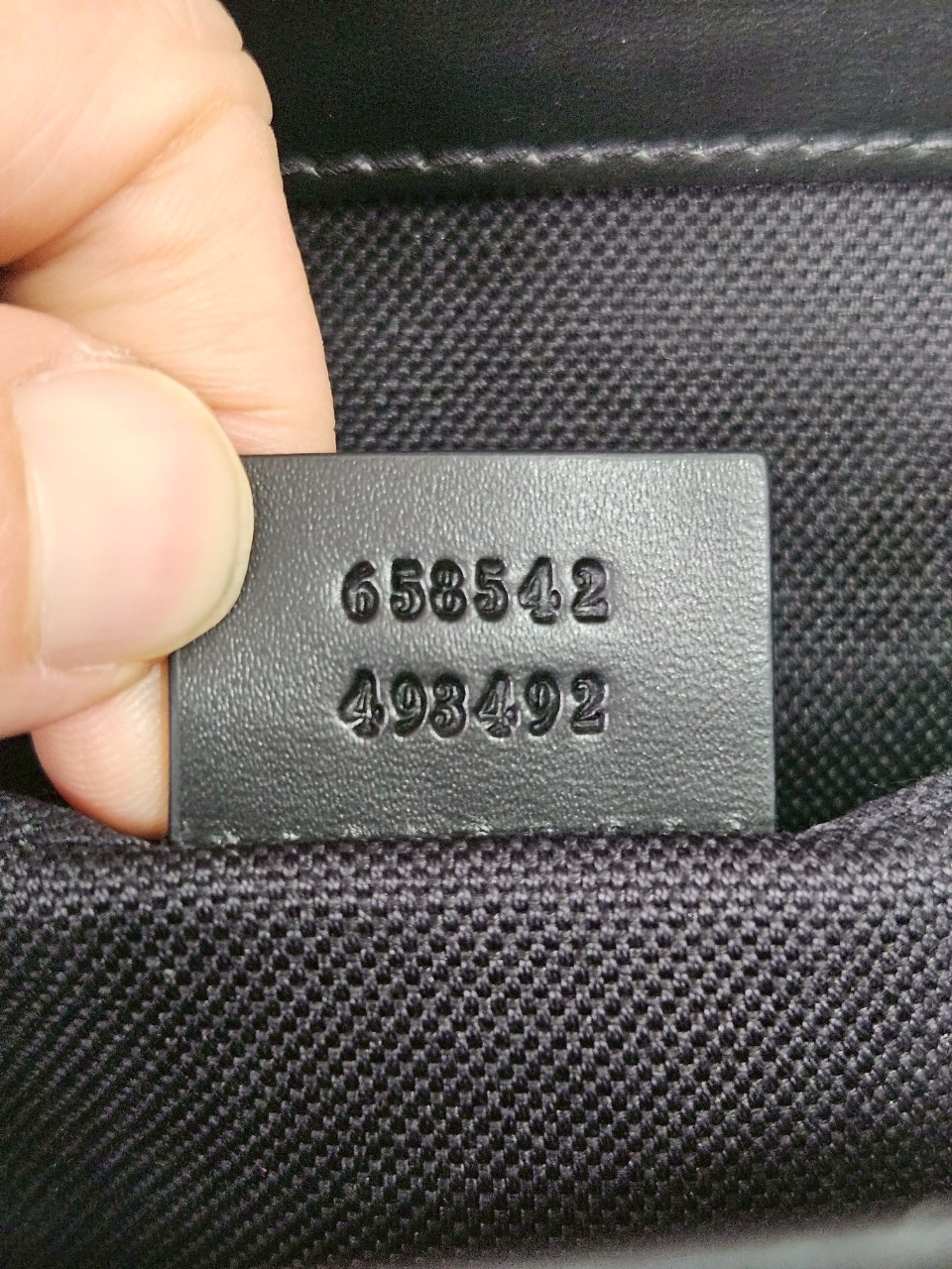 gucci messenger black GG