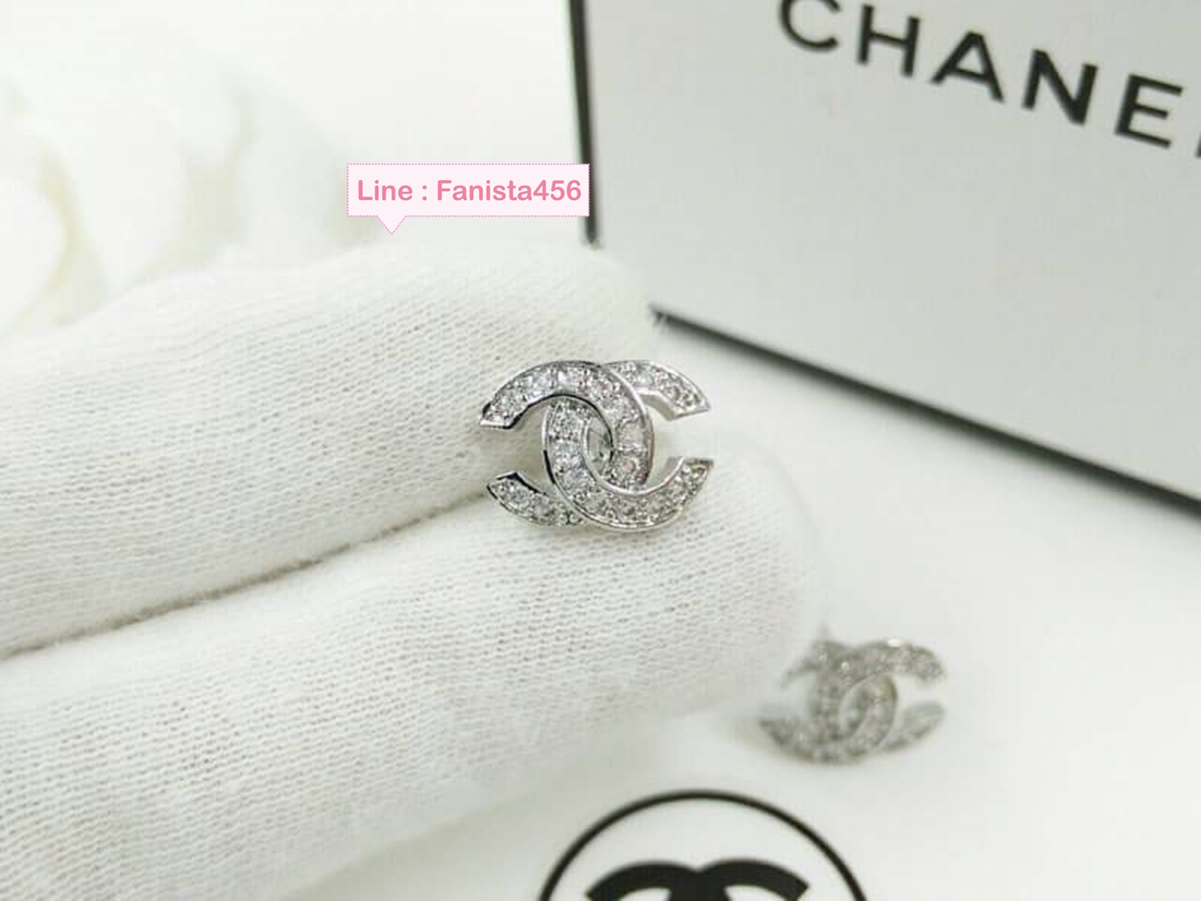 ต่างหูชาแนล Hiend ต่างหูชาแนลพระจันทร์ Moon Chanel Earring