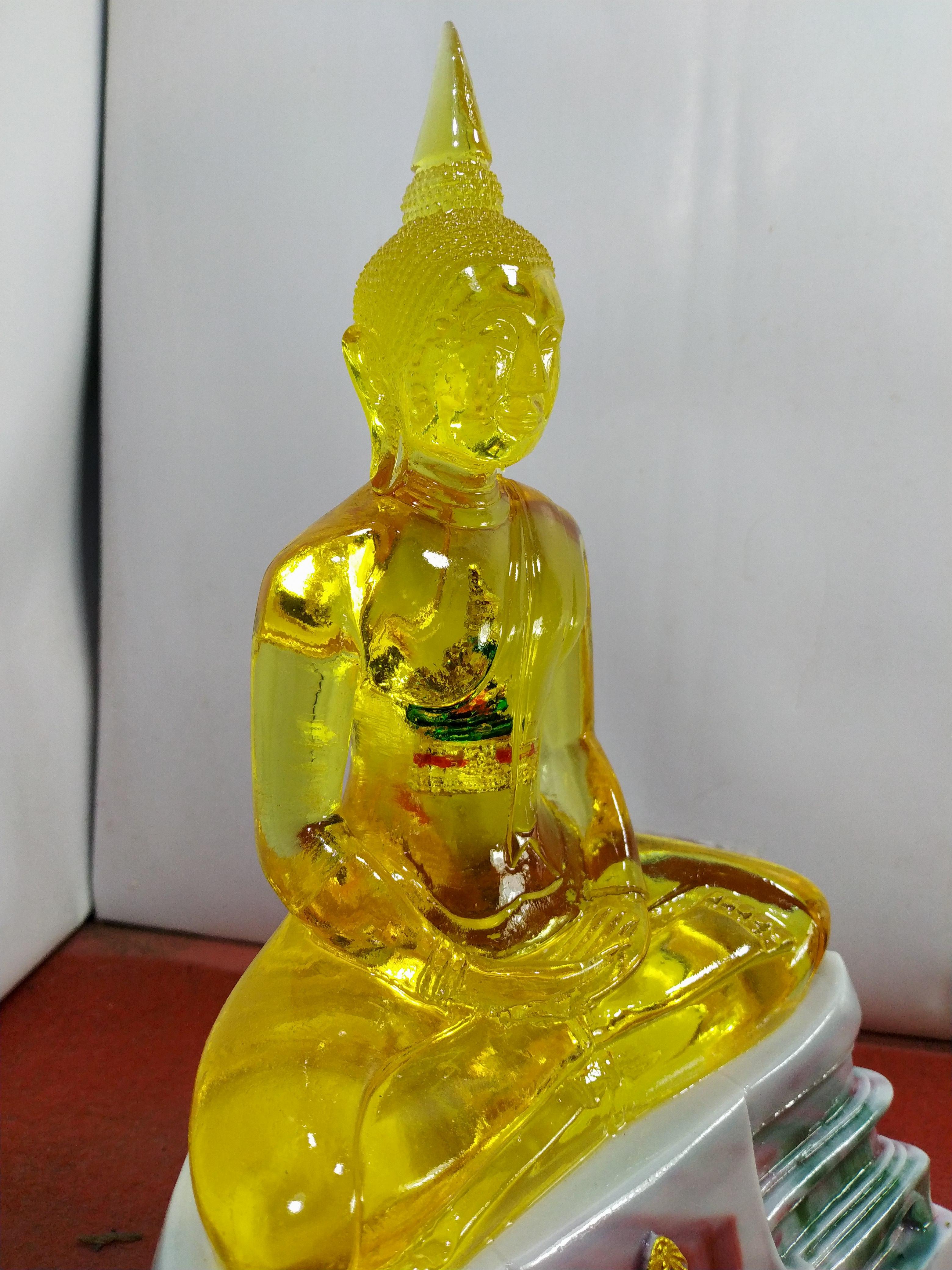 หลวงพ่อโสธร ภปร หน้าตัก 5 นิ้ว เนื้อผสมเรวิ่น