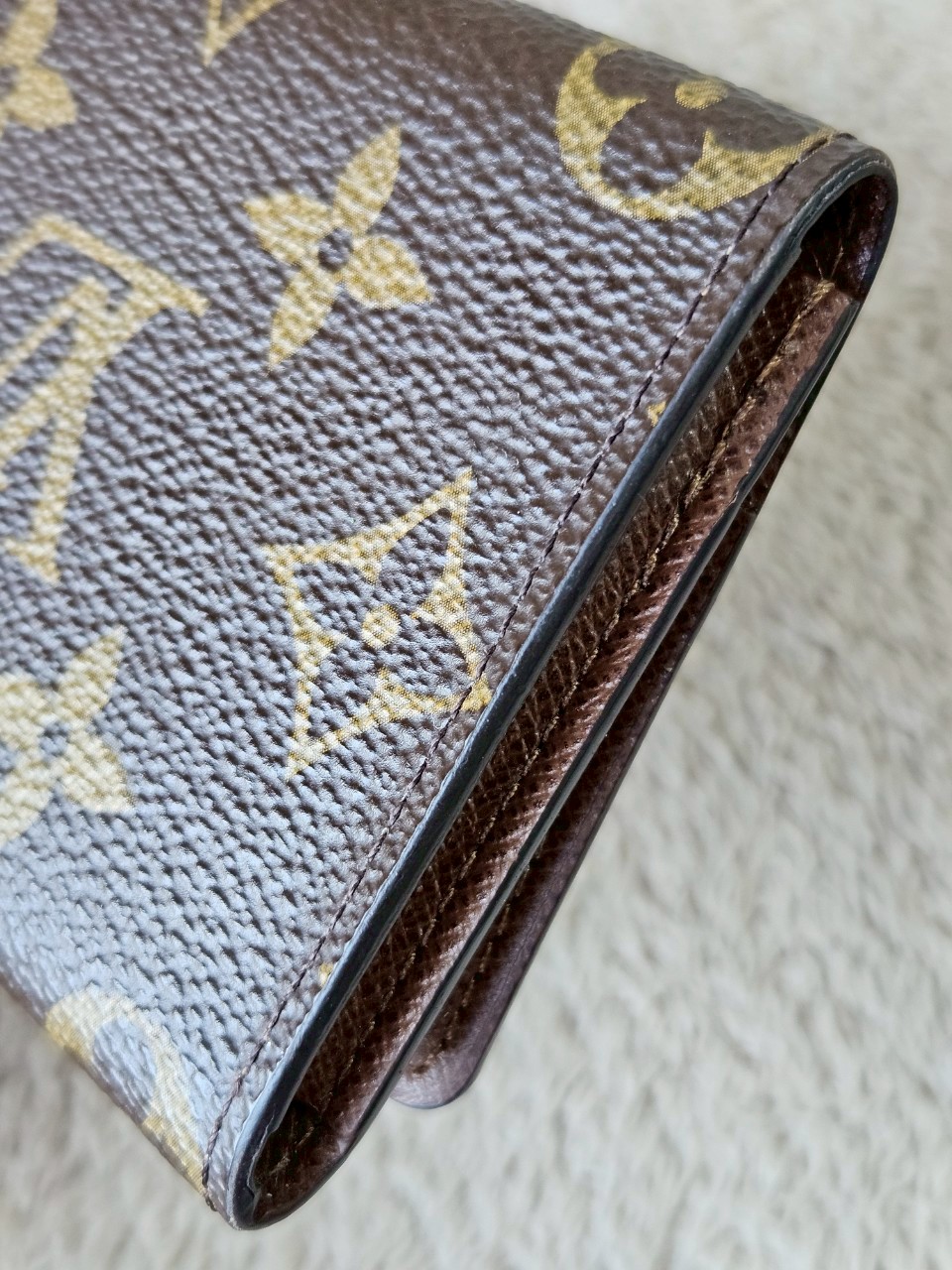 LV Envelope Carte De Visite Microchip