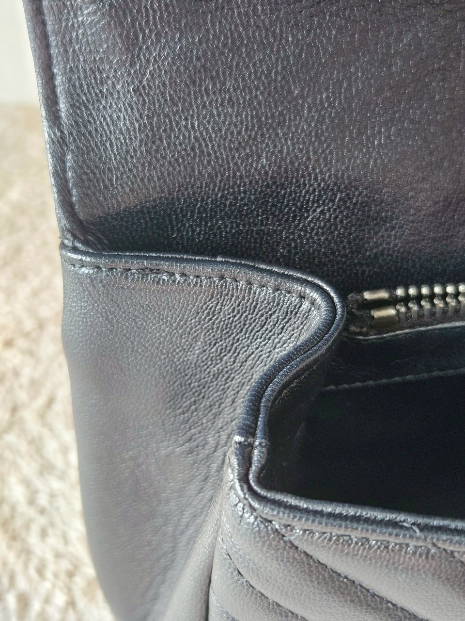 YSL 392738 College Large