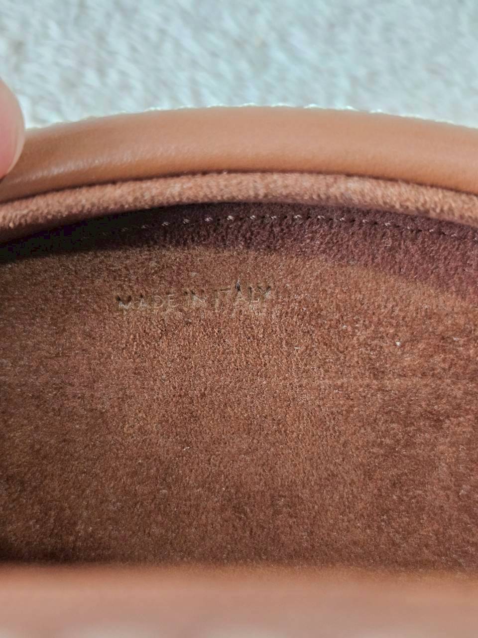 Celine Oval Minaudiere Cuir Triompe