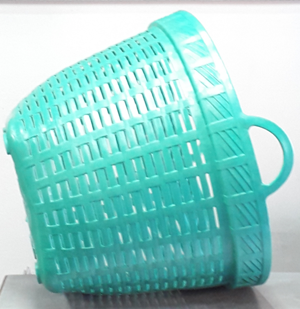 เข่งพลาสติก (กว้าง 69 สูง 47 ซม)