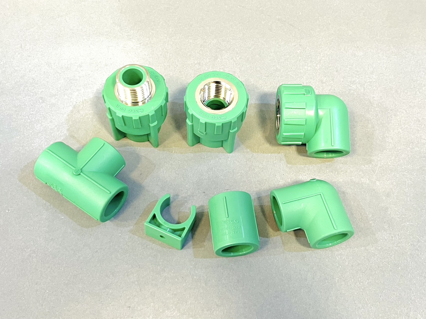 ข้อต่อตรงเกลียวใน PPR 20x1/2"