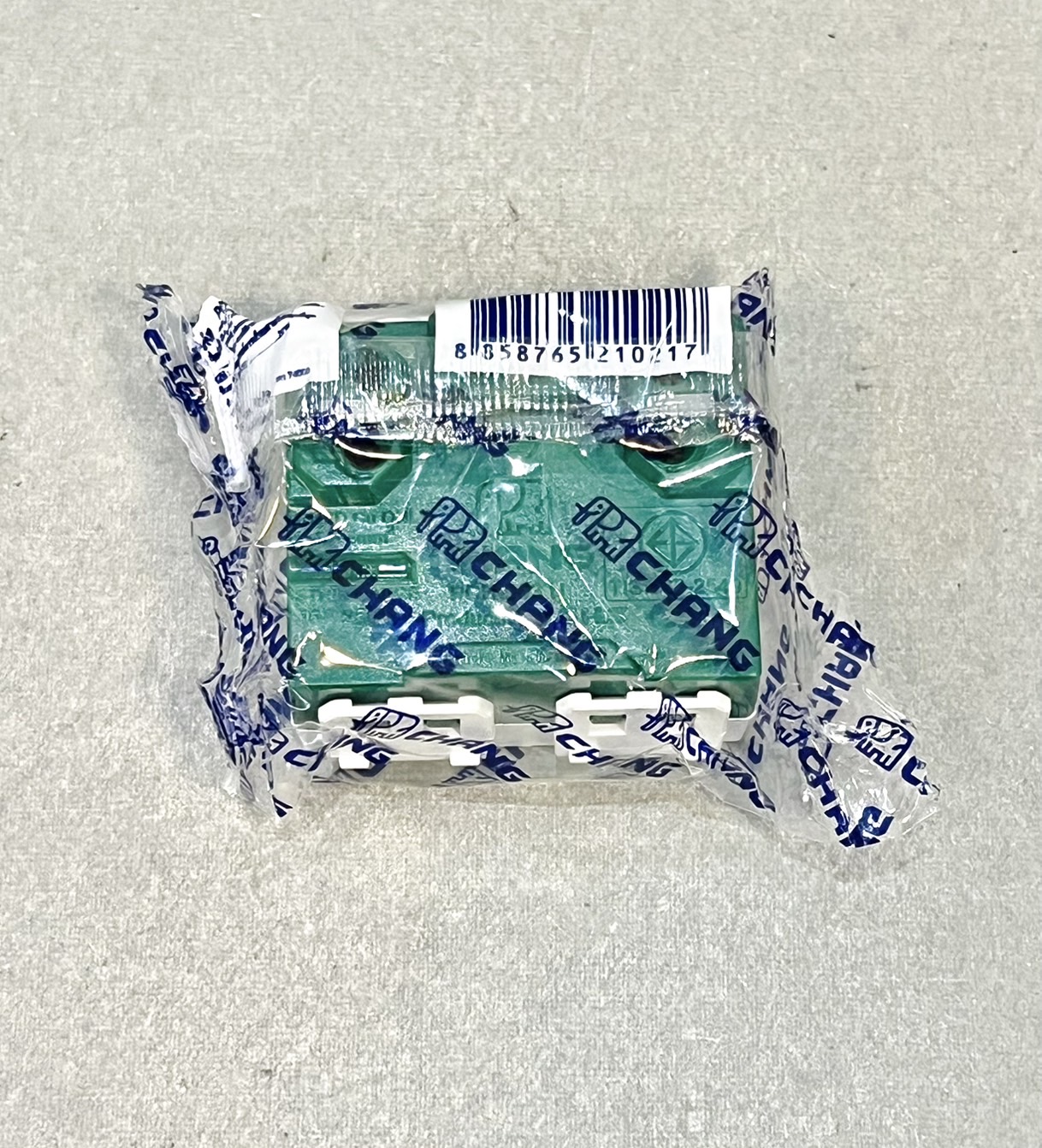 ปลั๊กกราวน์เดี่ยว ช้าง รุ่นใหม่ PCH903N รุ่นเสียบ