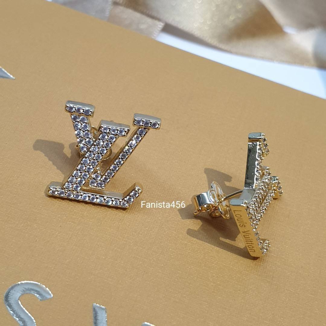 ต่างหู LOUIS VUITTON ต่างหู หลุยวิสตอง ต่างหู LV ติดหู