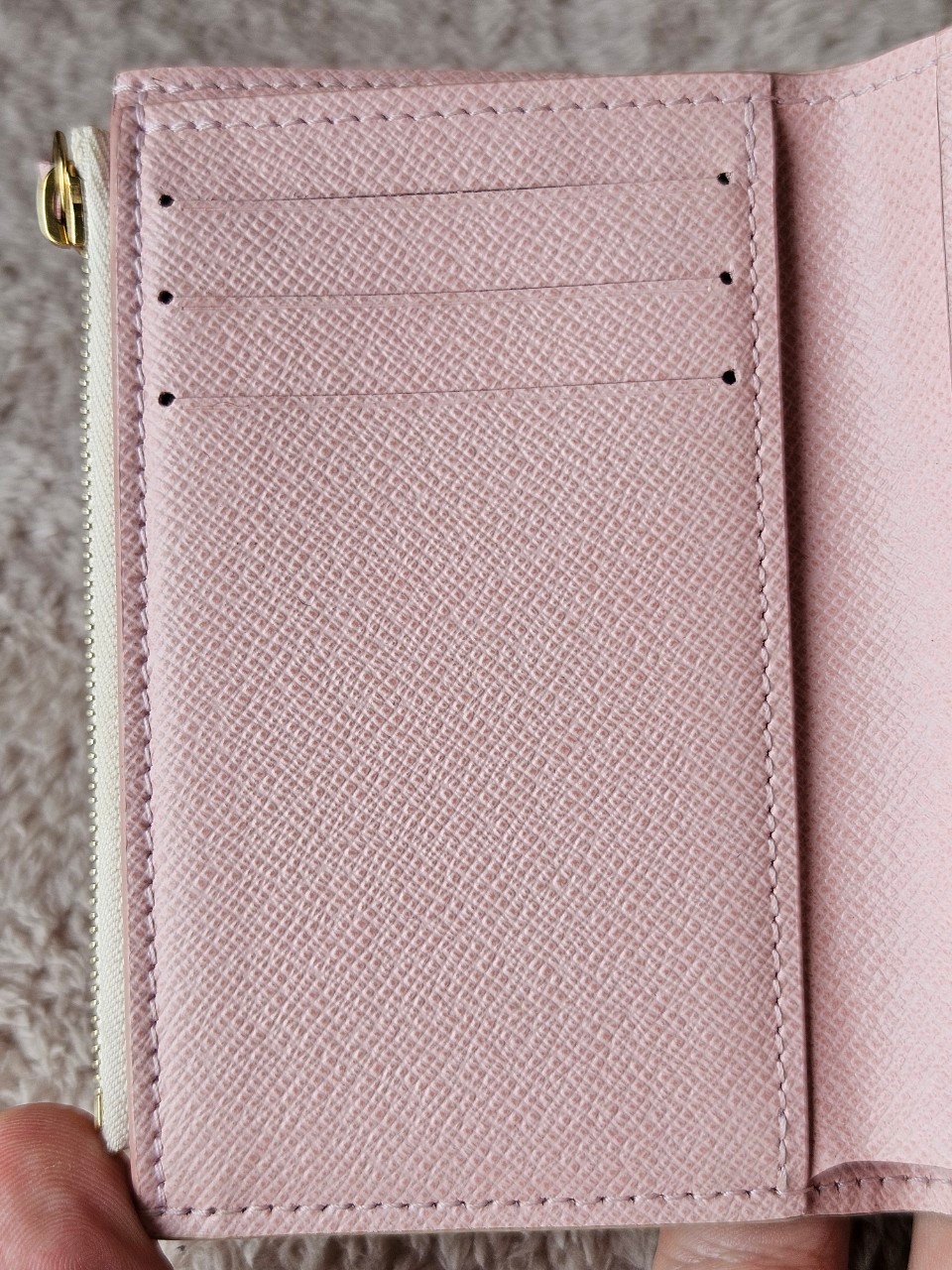 LV Victorie Azur ปี21 microchip