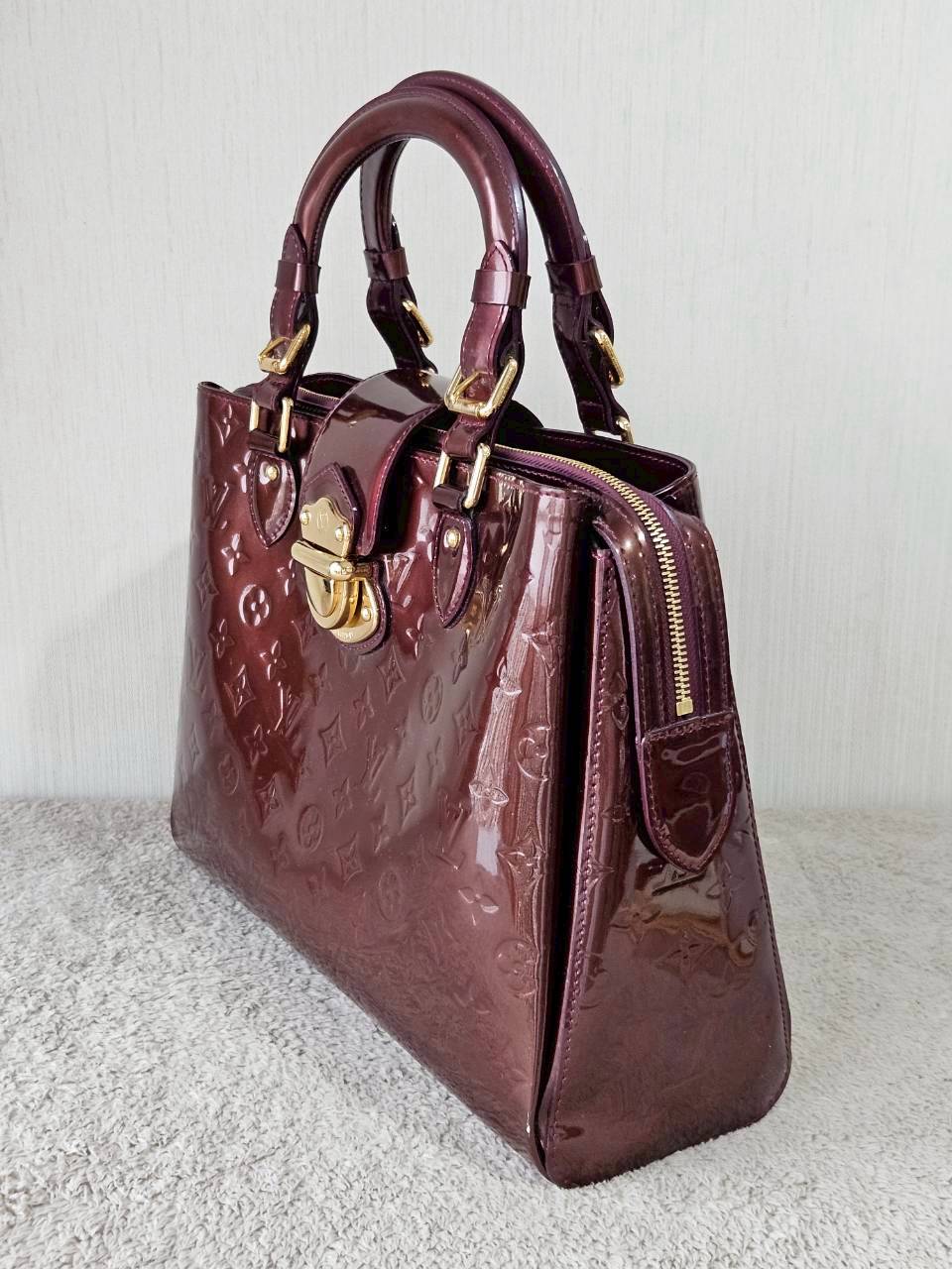 LV M91390 Melrose Amarante Vernis