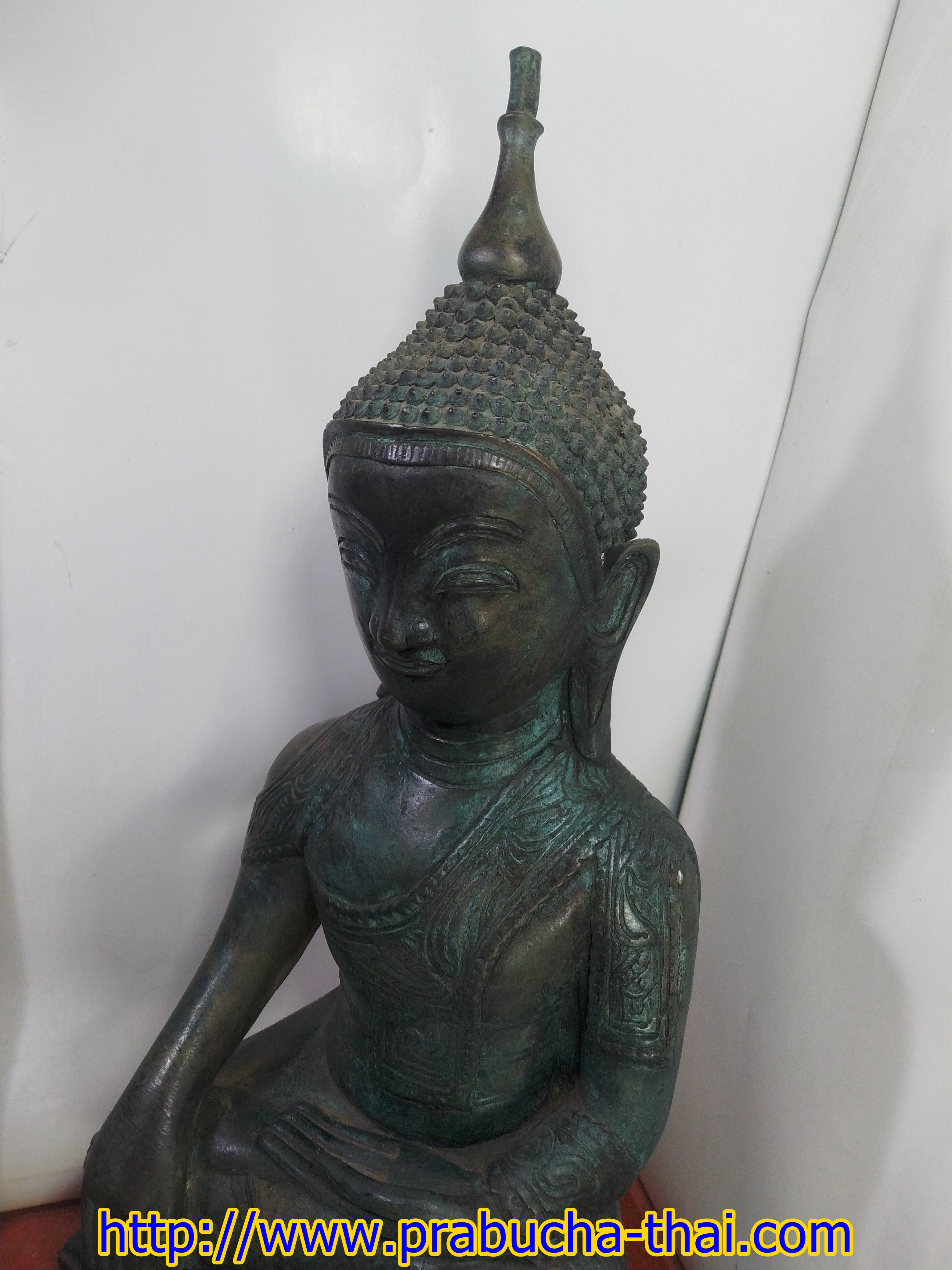 พระเชียงรุ้ง ทรงเครื่อง ฐาน 9 นิ้ว เนื้อโลหะสำริด