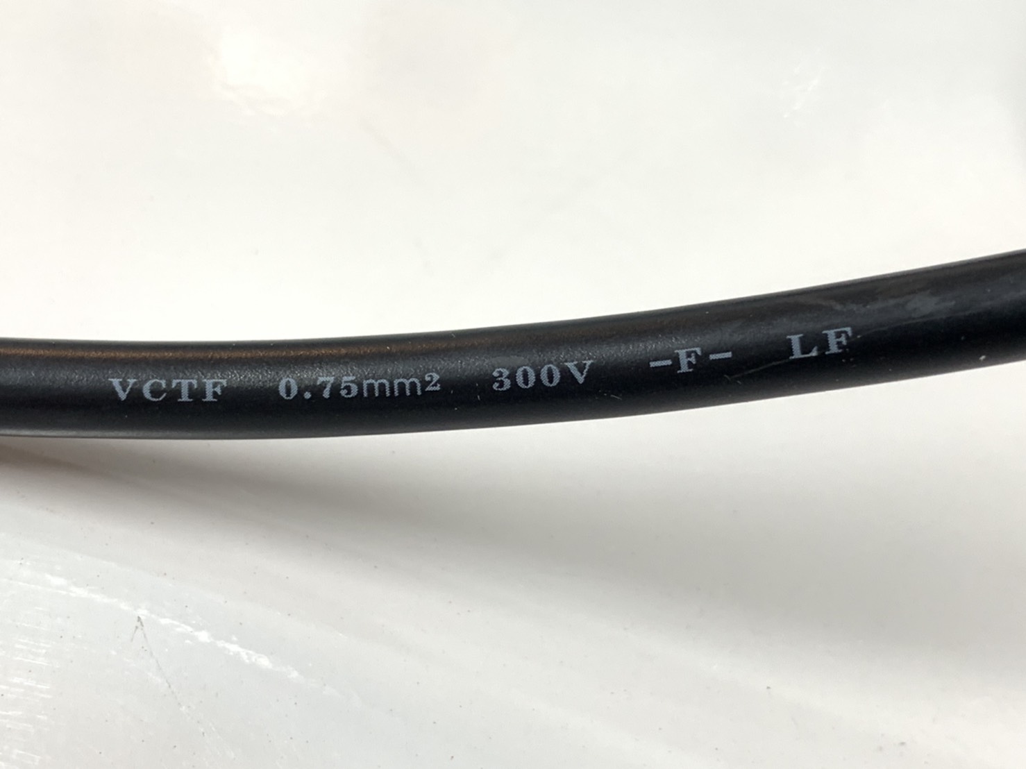 สว่านไฟฟ้า MAKITA M0600B