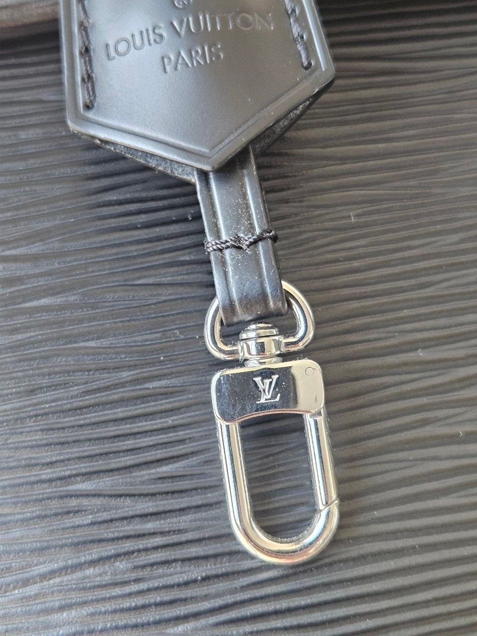 LV M41312 Cluny BB EPI microchip