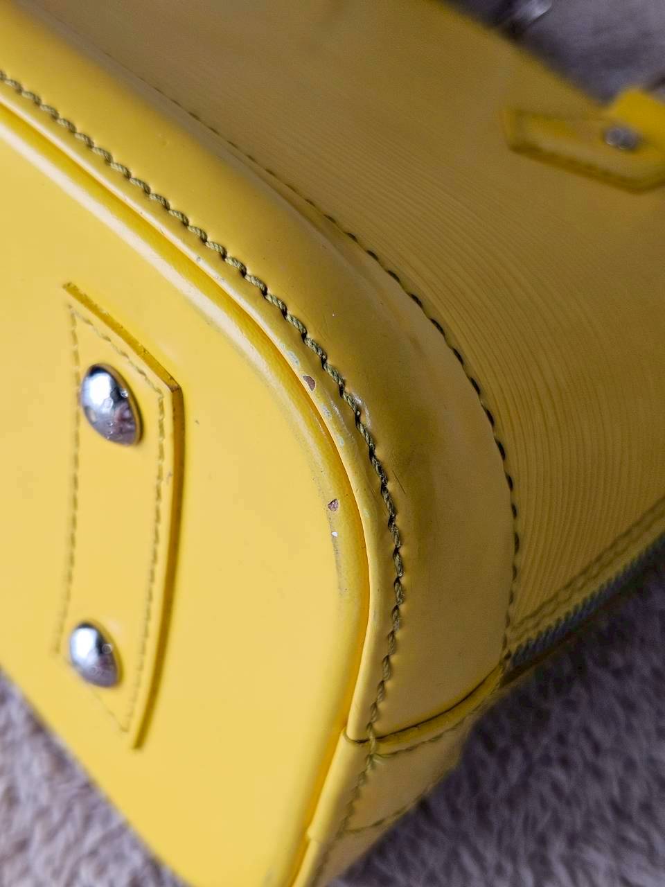 LV Alma BB EPI สีเหลือง