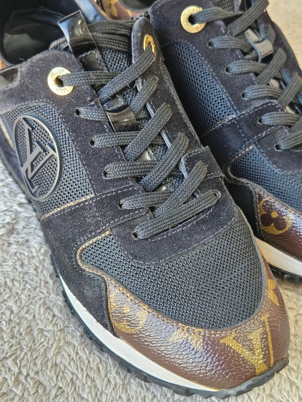 LV Run away Trainers Mono