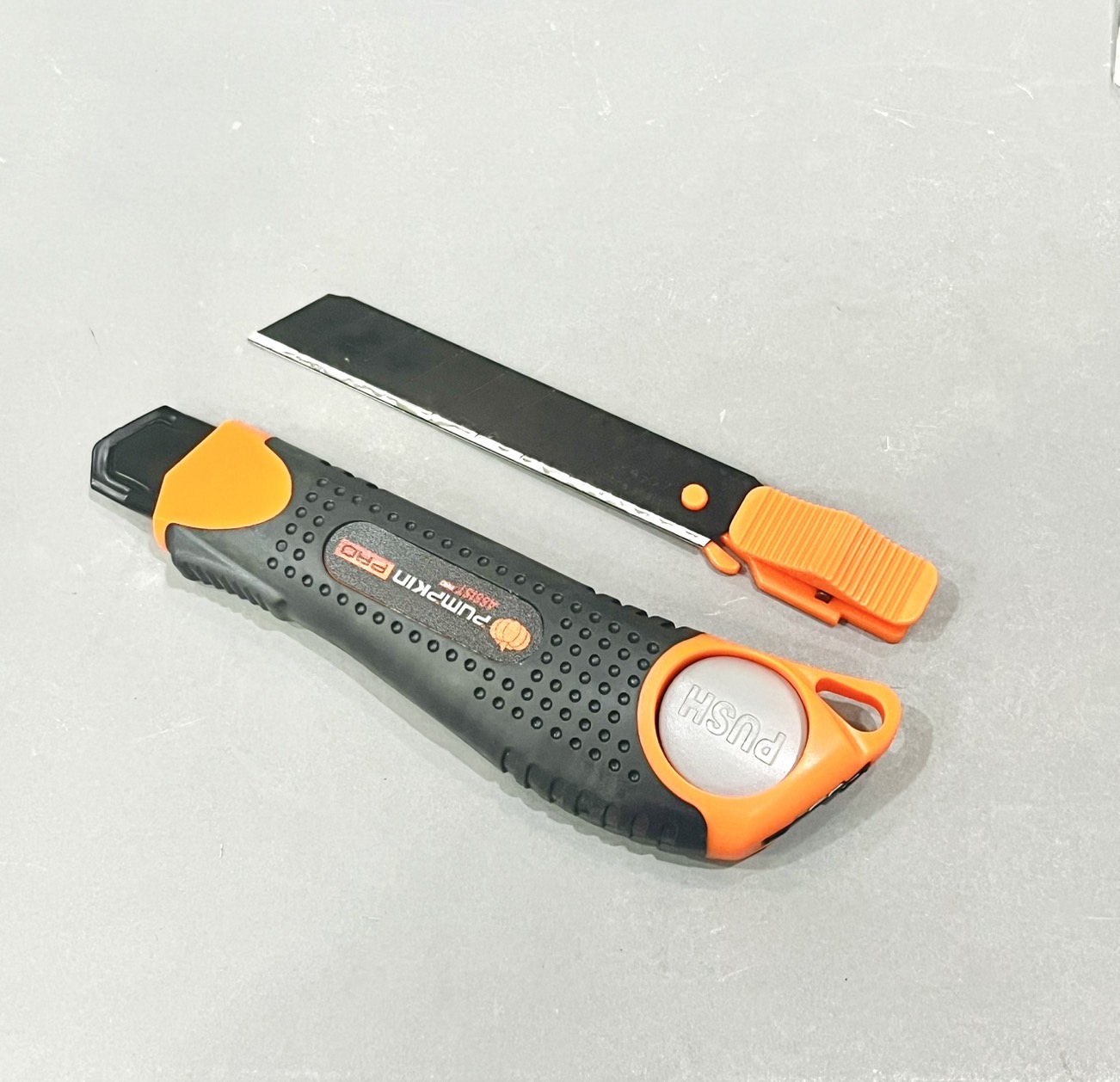 คัตเตอร์ ใบมีดเลเซอร์ SK4 Pumpkin Pro 13135 ใหญ่