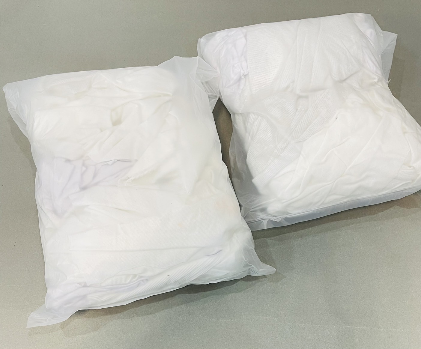 เศษผ้าสีขาว ไม่เย็บ (ถุง 0.5กก.)