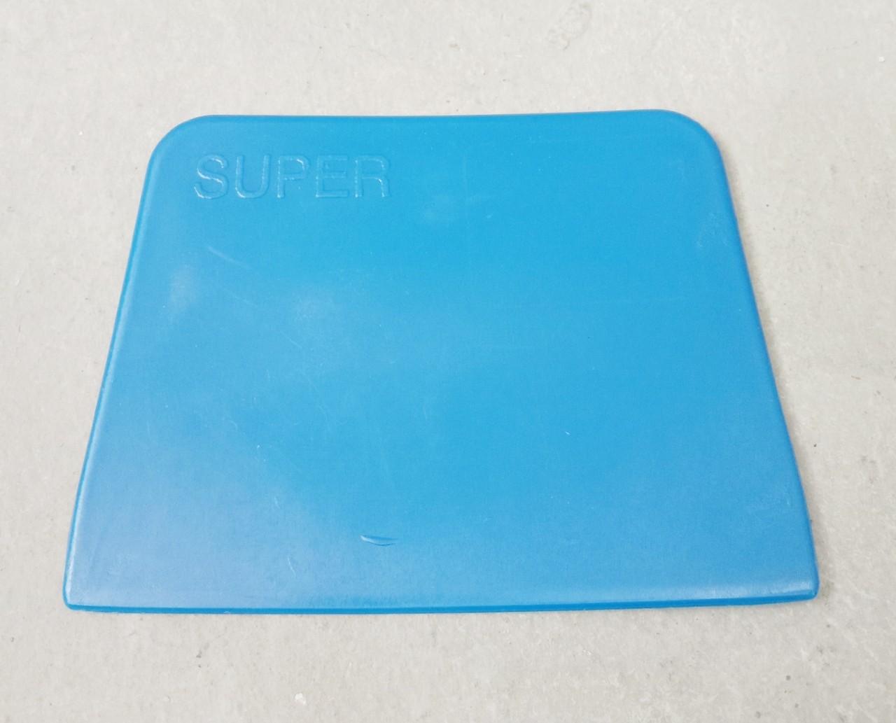 มีดโป้วพลาสติก 3 x 4"