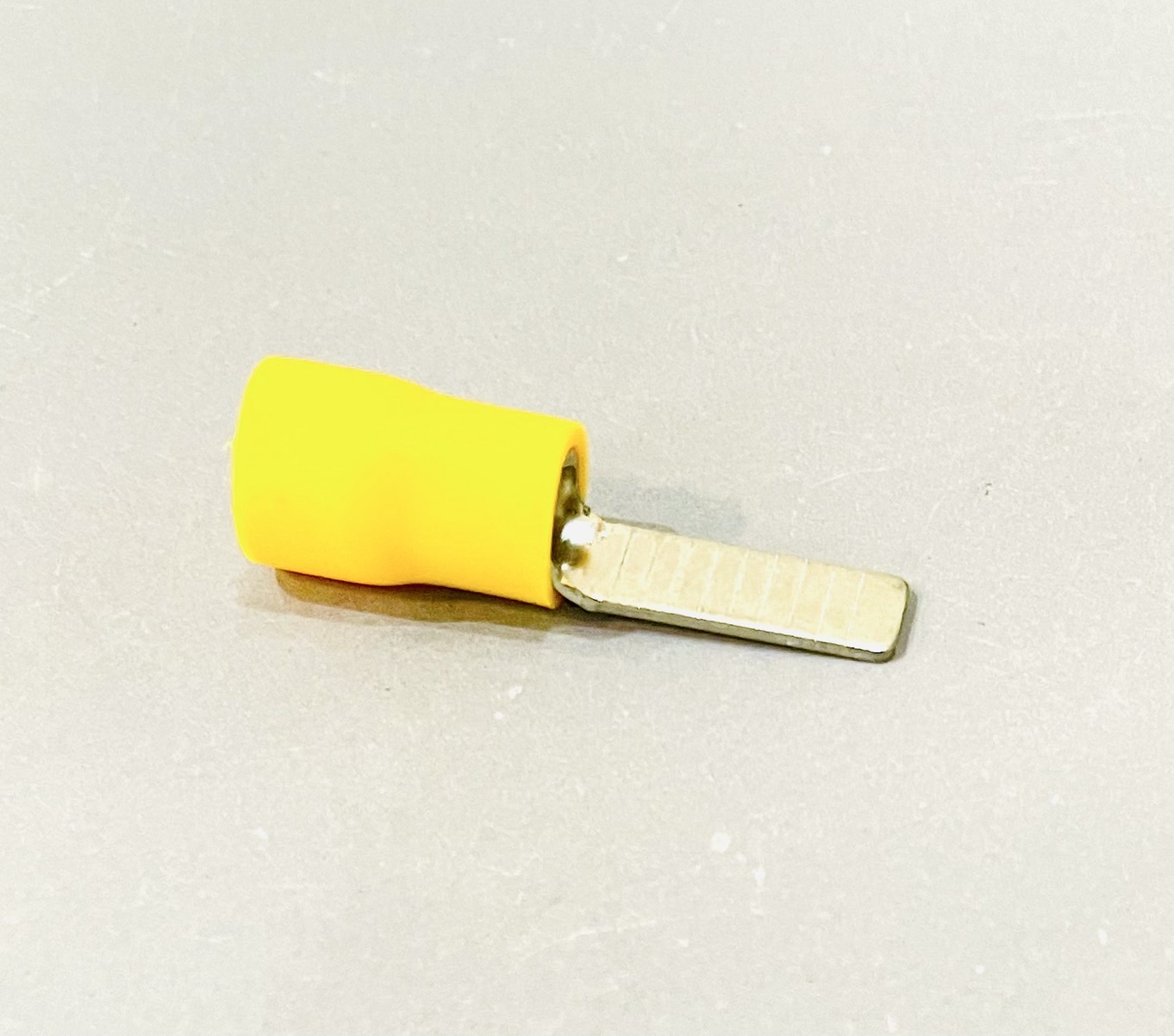 หางปลาตรงหุ้ม DBV