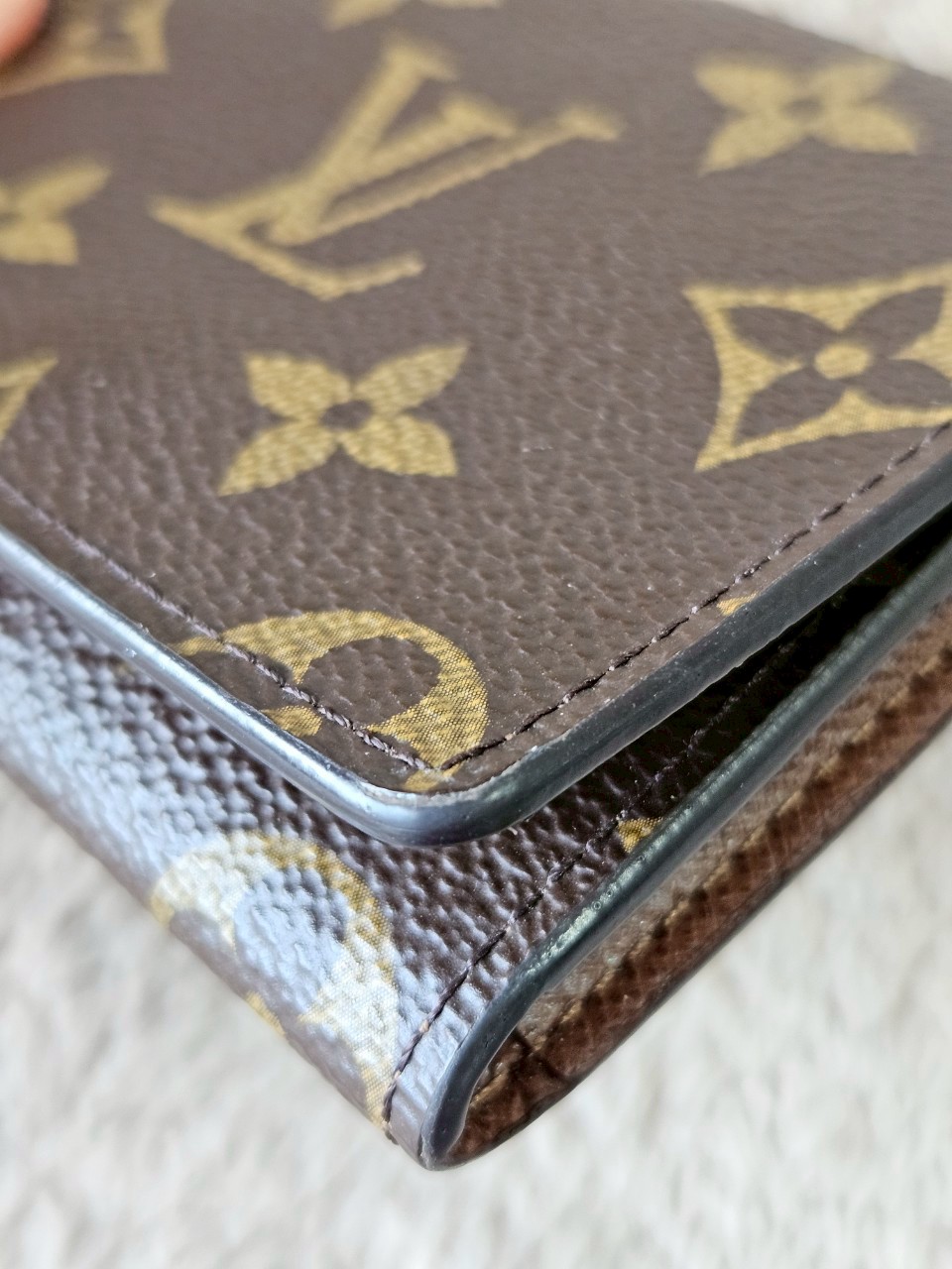 LV Envelope Carte De Visite Microchip