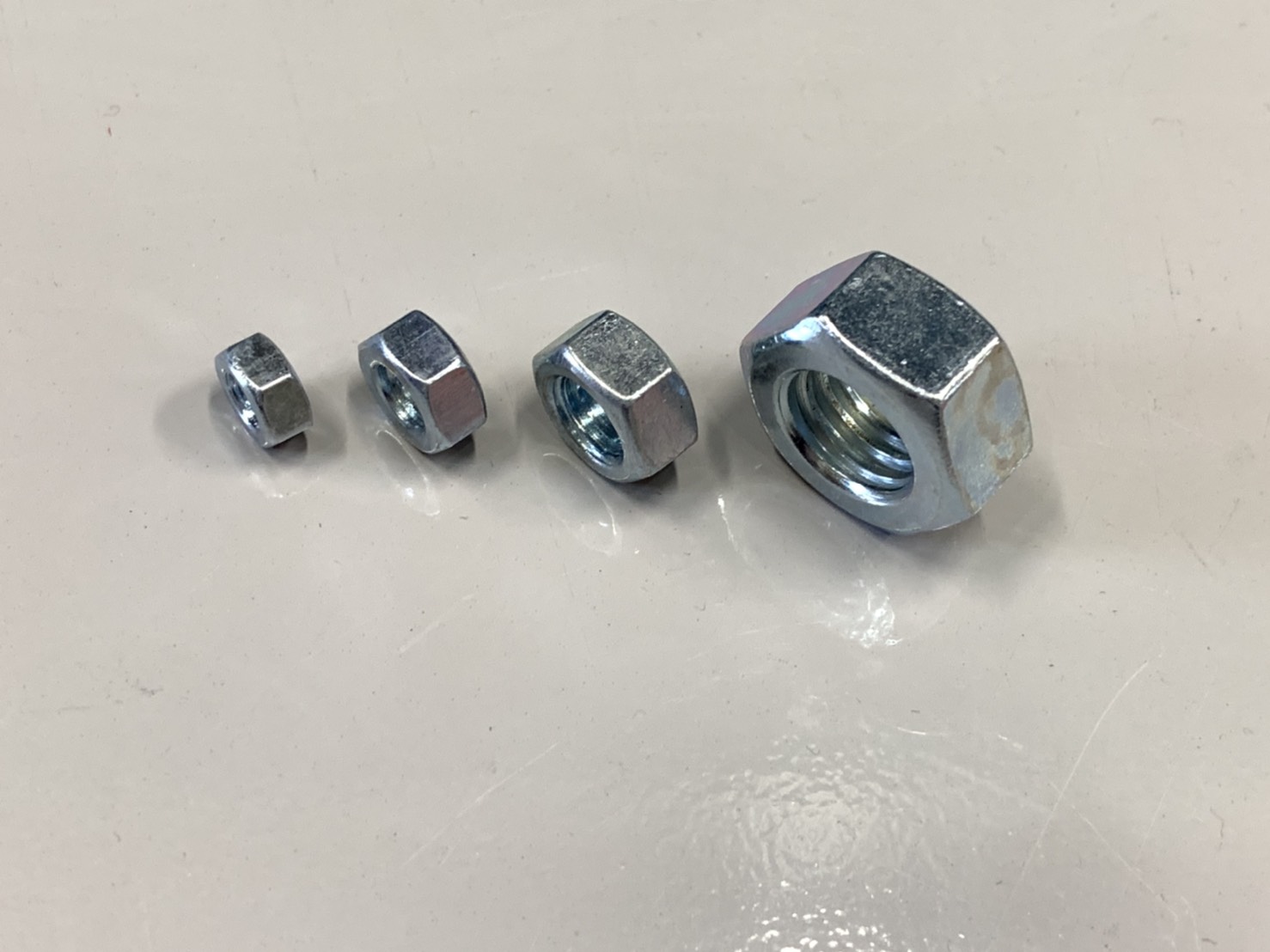 น็อตตัวเมียมิลขาว (ห่อเล็ก)