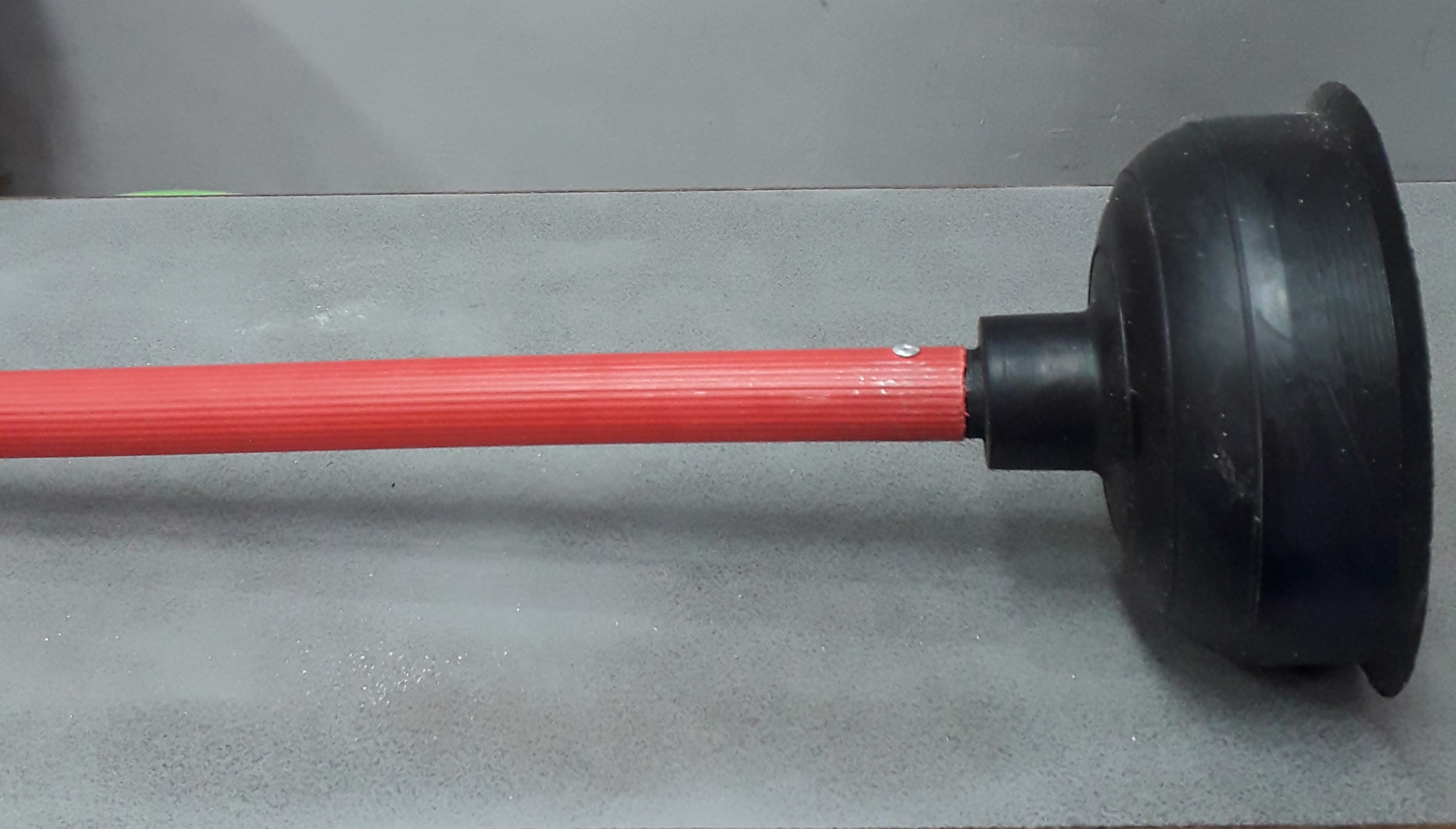 ยางปั้มส้วมด้ามไม้หุ้มปลอกสี