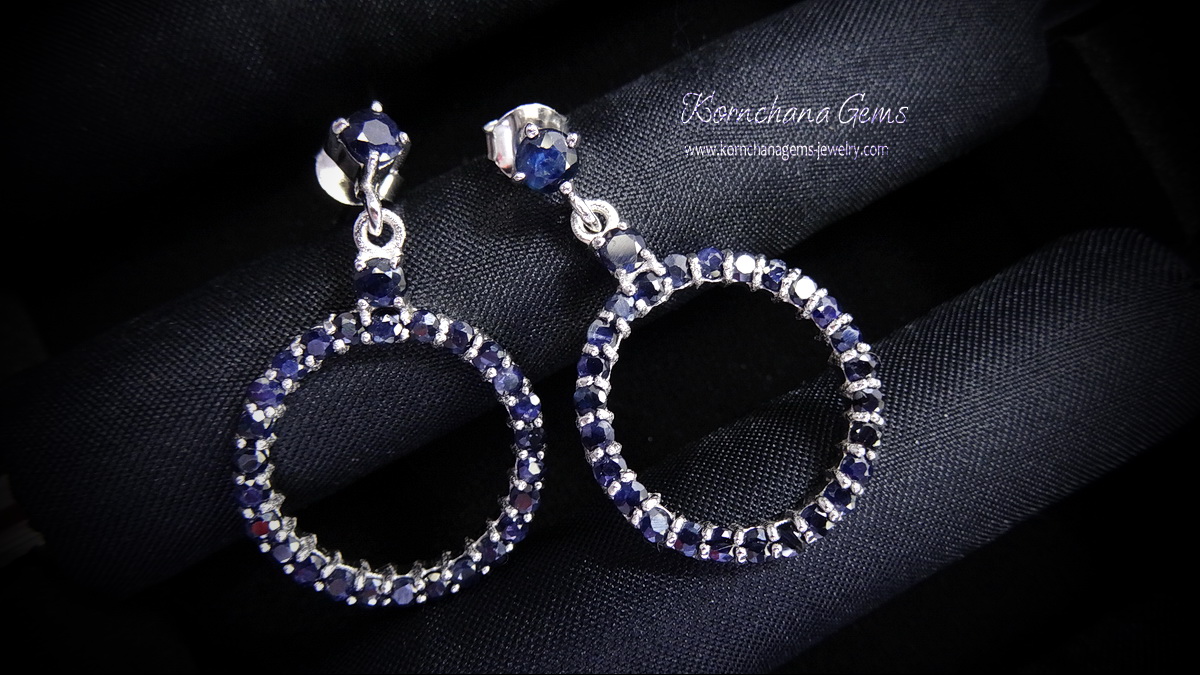 ต่างหูไพลิน ต่างหูห้อยยาวทรงกลม minimal style เรียบแต่เท่ห์ พลอยไพลินสีน้ำเงินเข้มสวย ใส่ได้ทุกวัน แมทซ์ได้ทุกลุค ตัวเรือนเงินแท้ silver925