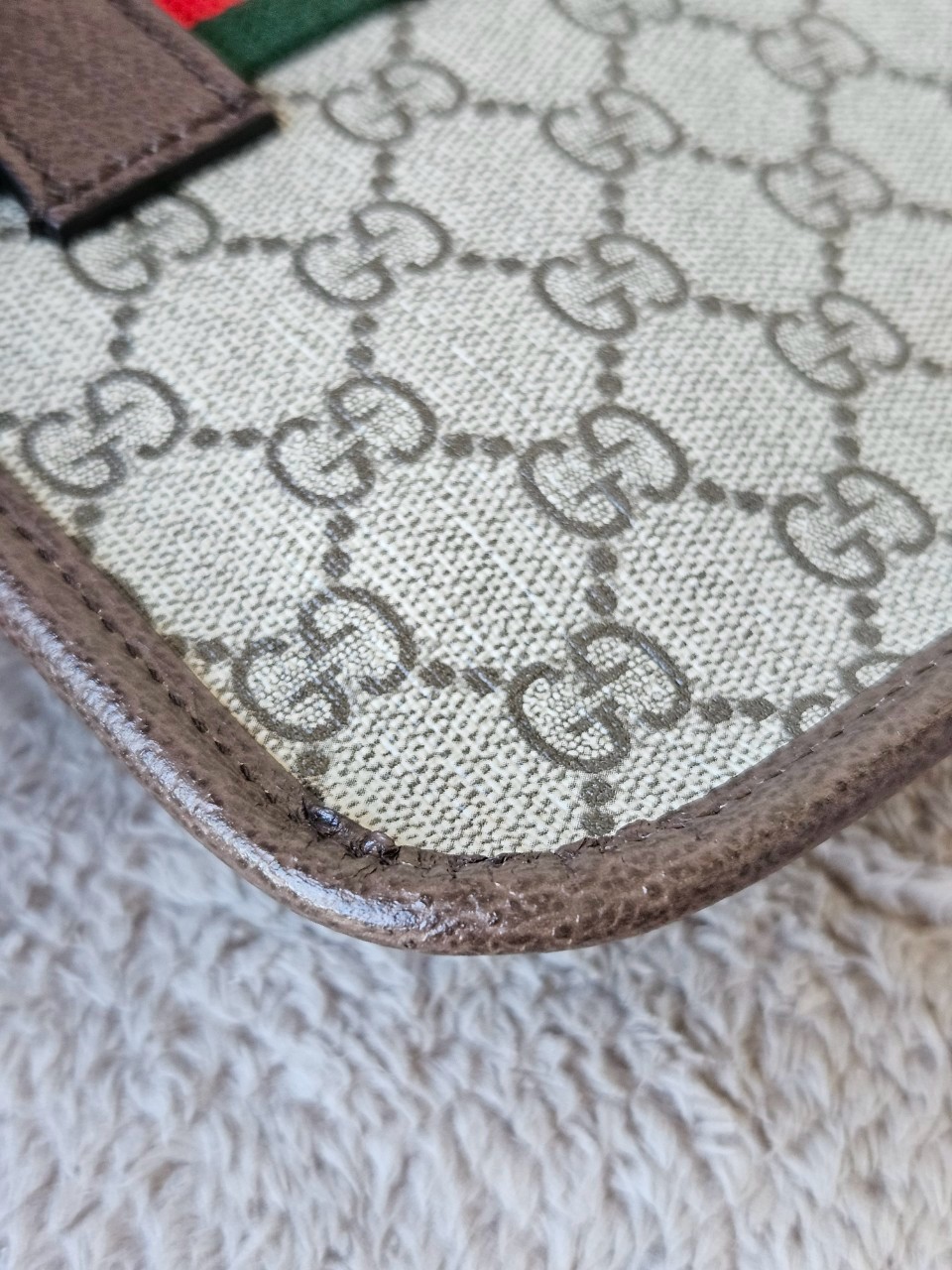 Gucci Supreme Neo Vintage Beltbag