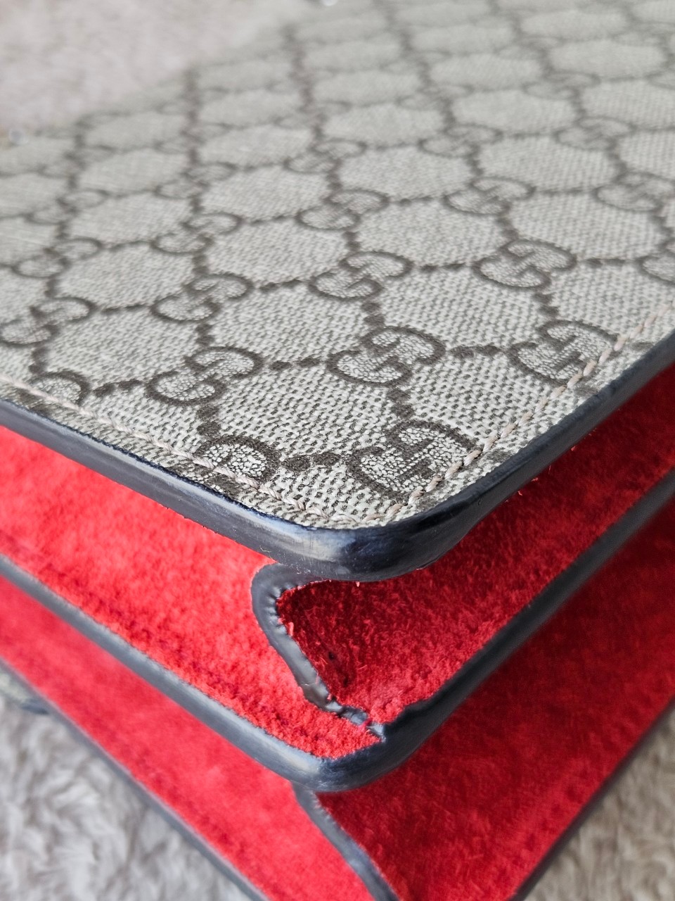 Gucci Dionysus Small ปีกแดง