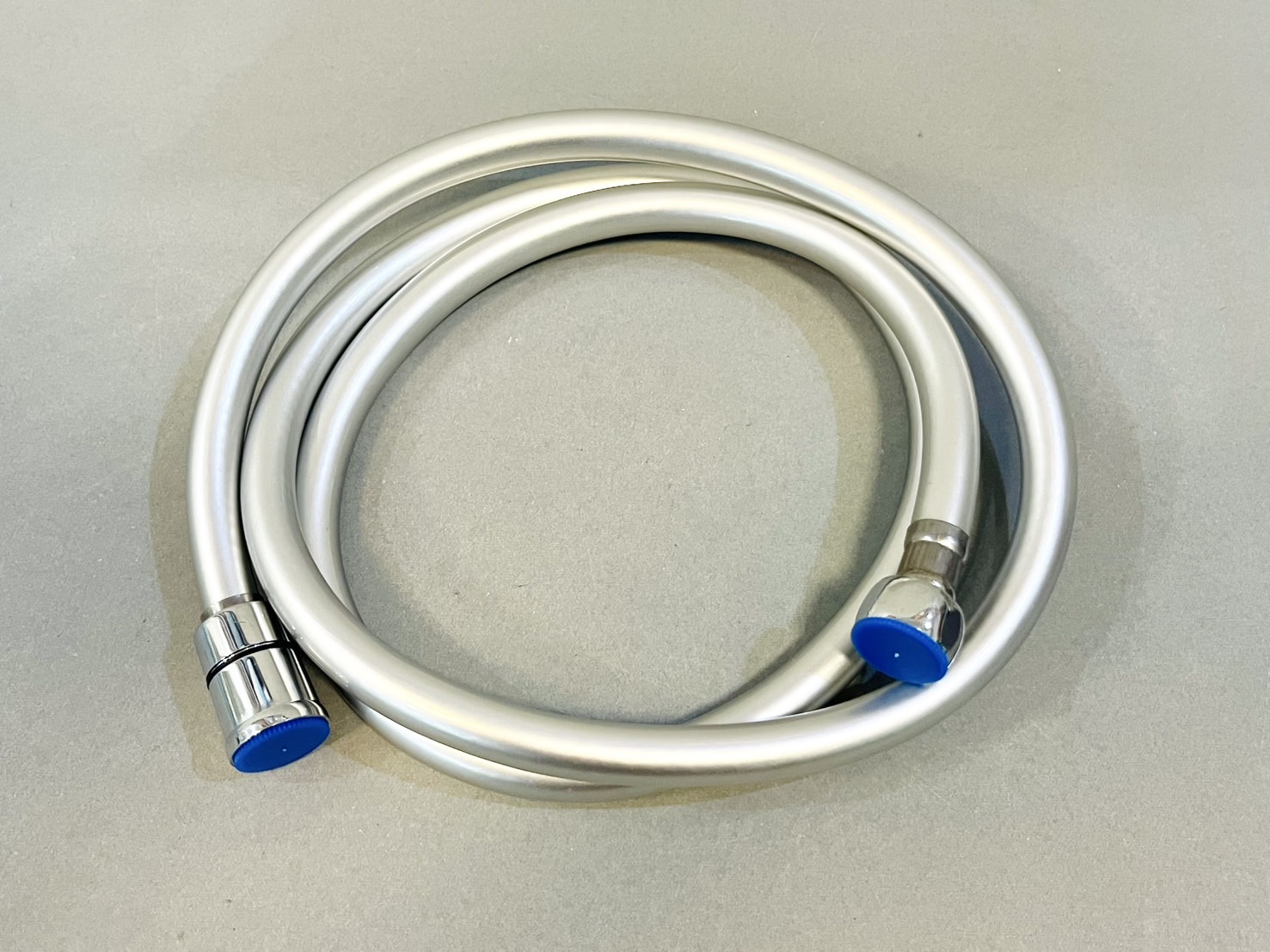 สายฝักบัว PVC สีบรอน หัวหมุน 360องศา